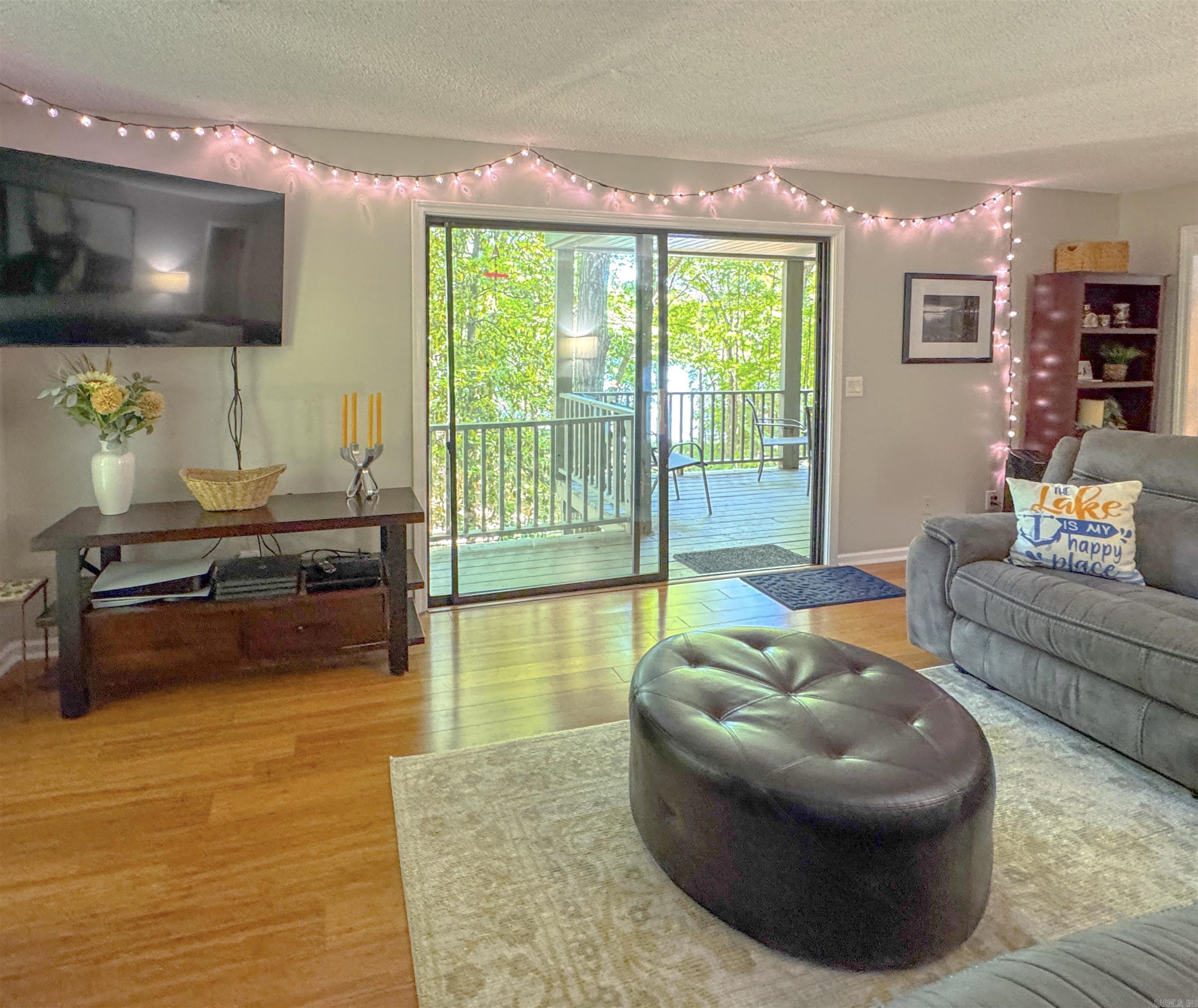 8 Castellon Drive Property Photo 38