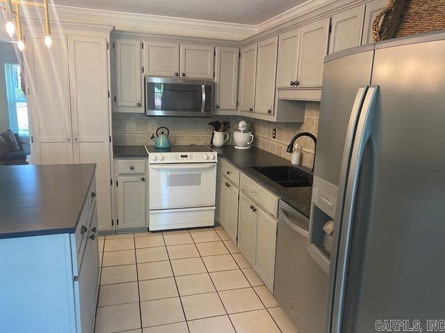 11 Riverwood Place Property Photo 10