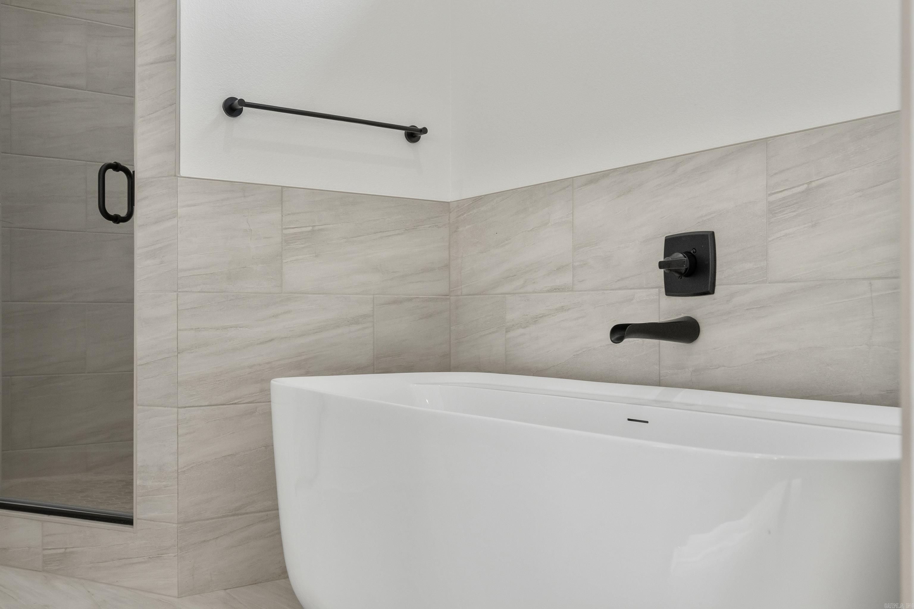 6154 Majestic Waters Drive Property Photo 25