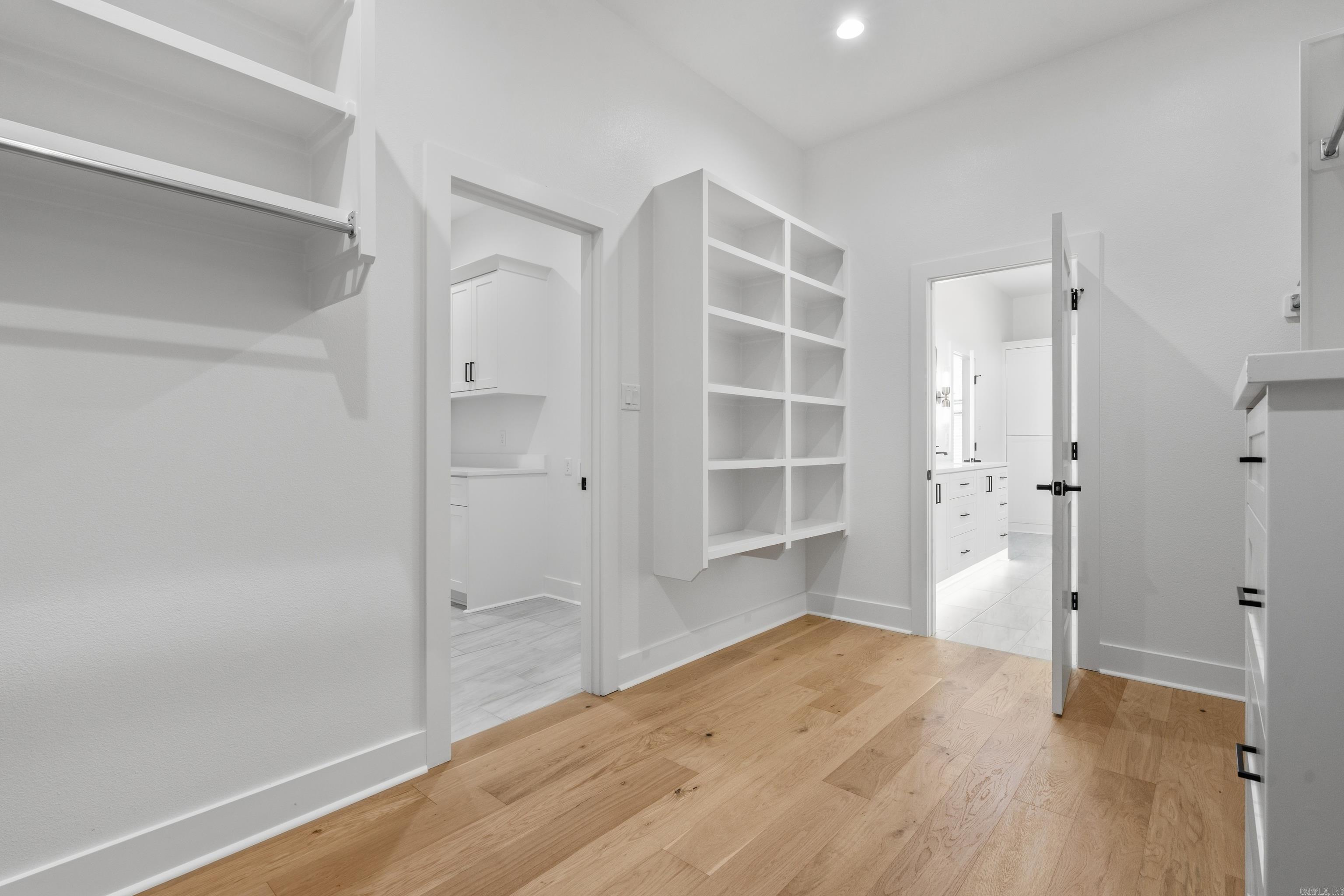 6154 Majestic Waters Drive Property Photo 27