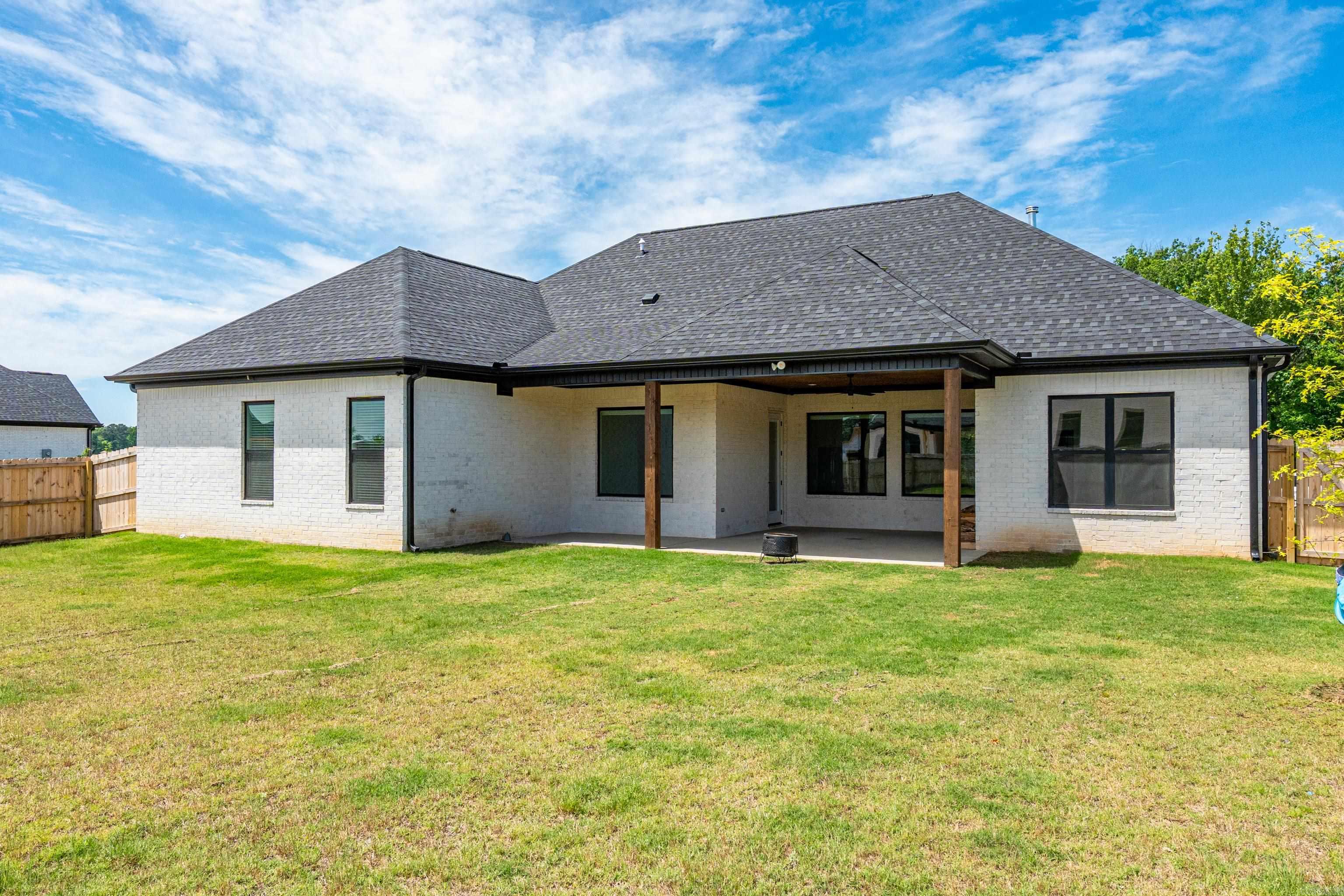6154 Majestic Waters Drive Property Photo 47