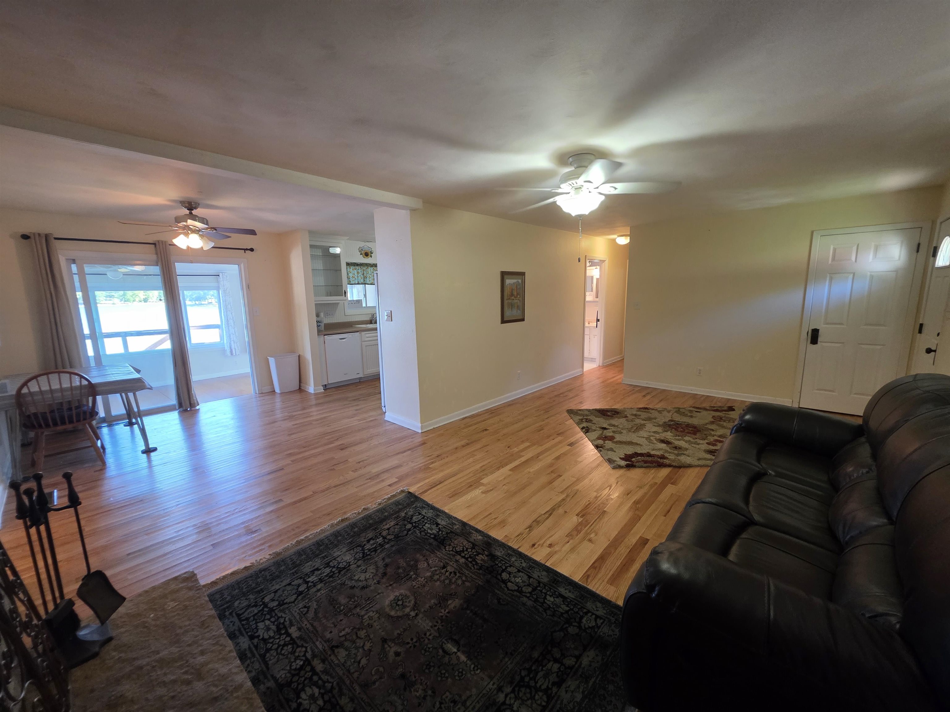 14 W Lake Estates Circle Property Photo 6