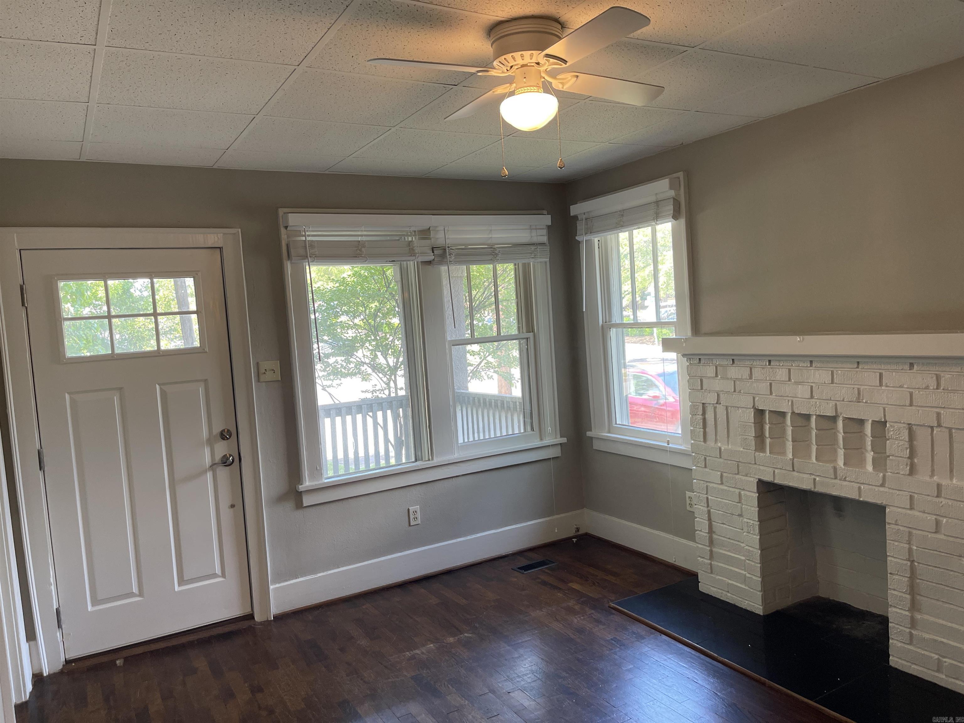 1723 N Fillmore Property Photo 4