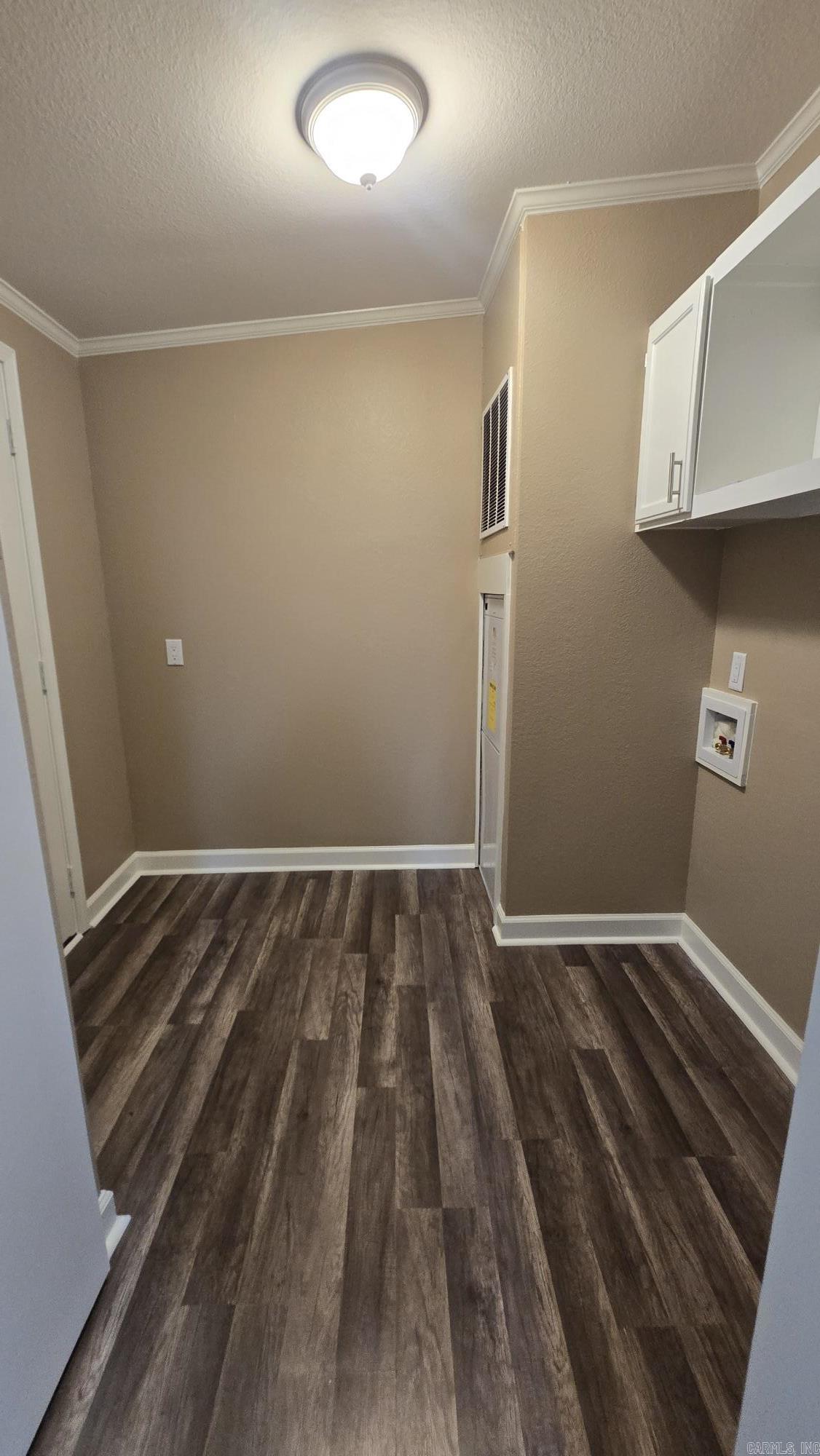 15921 Oak Street Property Photo 22