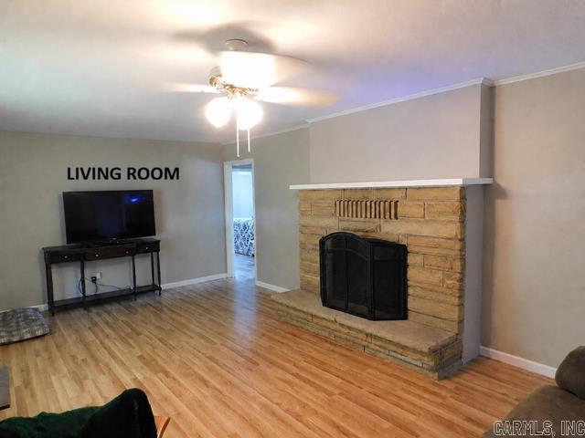 605 Newton Avenue Property Photo 4