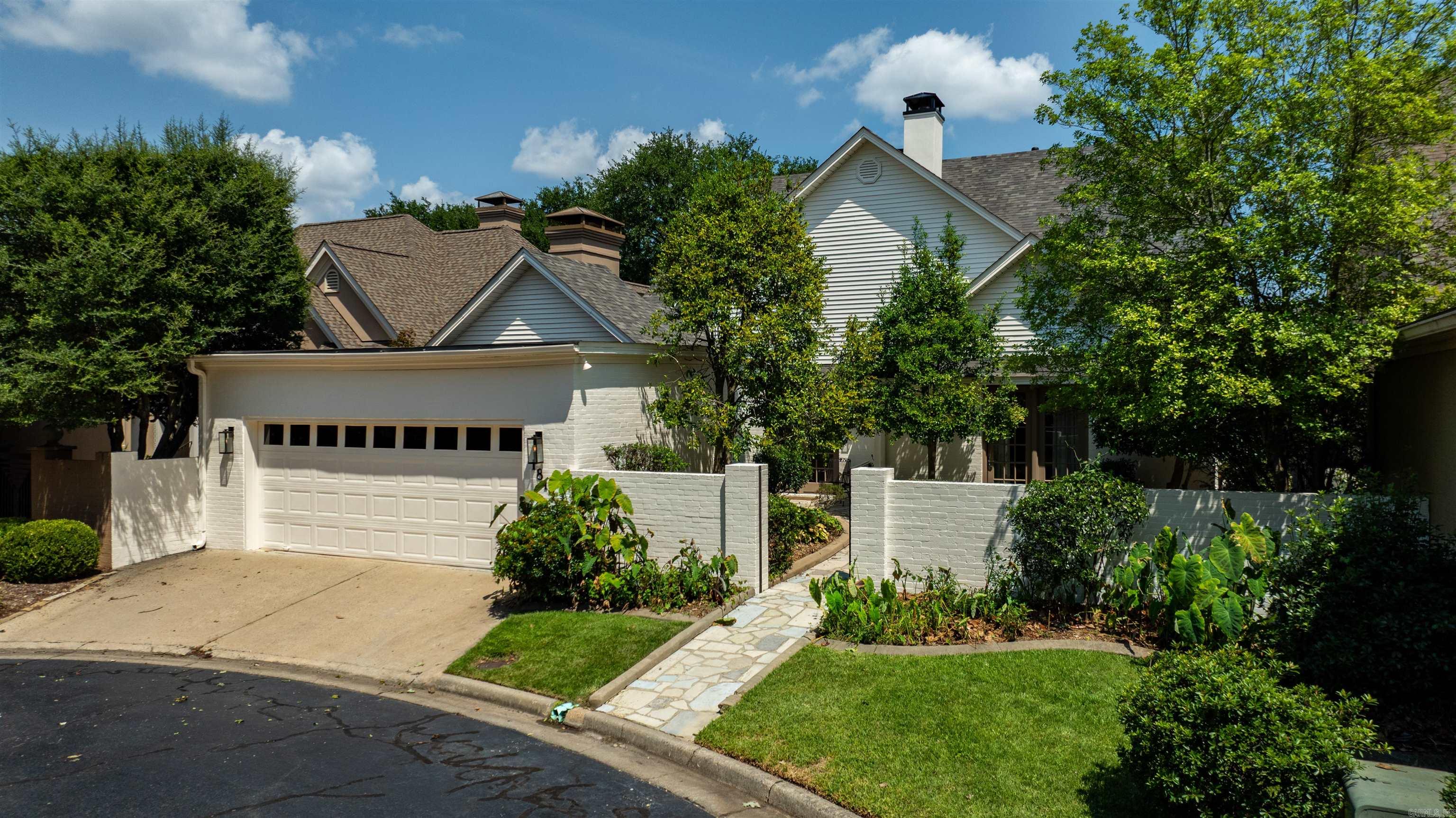 1815 River Heights Property Photo 3