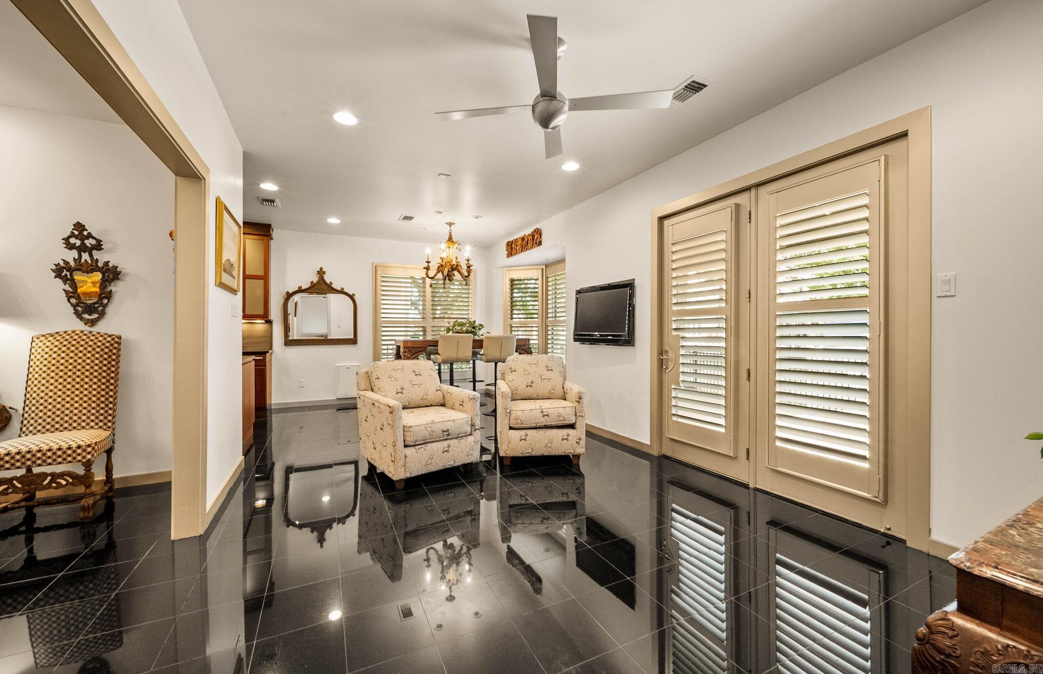 1815 River Heights Property Photo 13
