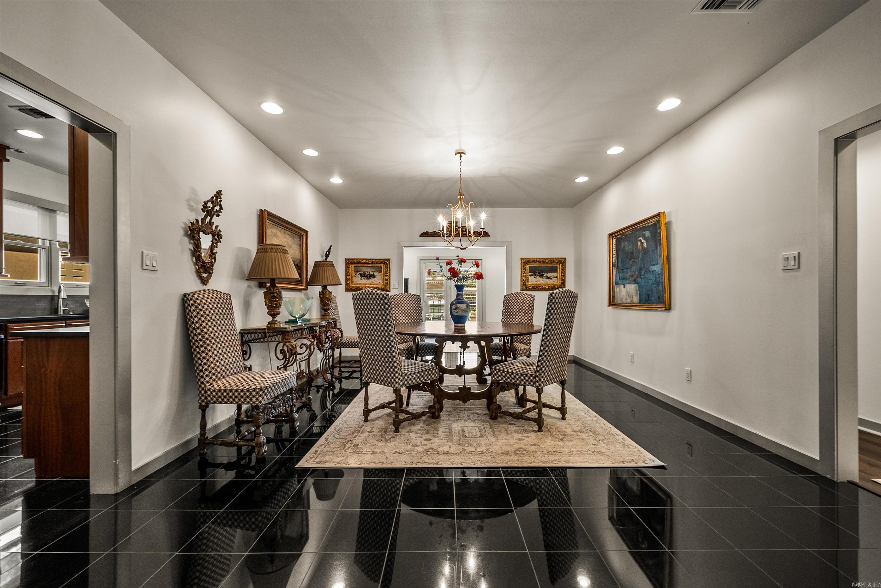 1815 River Heights Property Photo 18