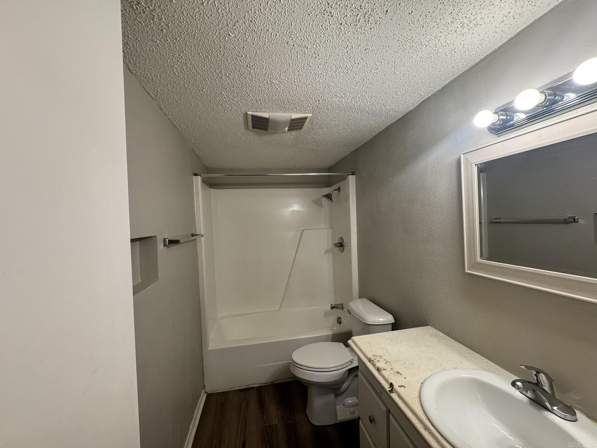 104 Foxdell Circle Property Photo 11