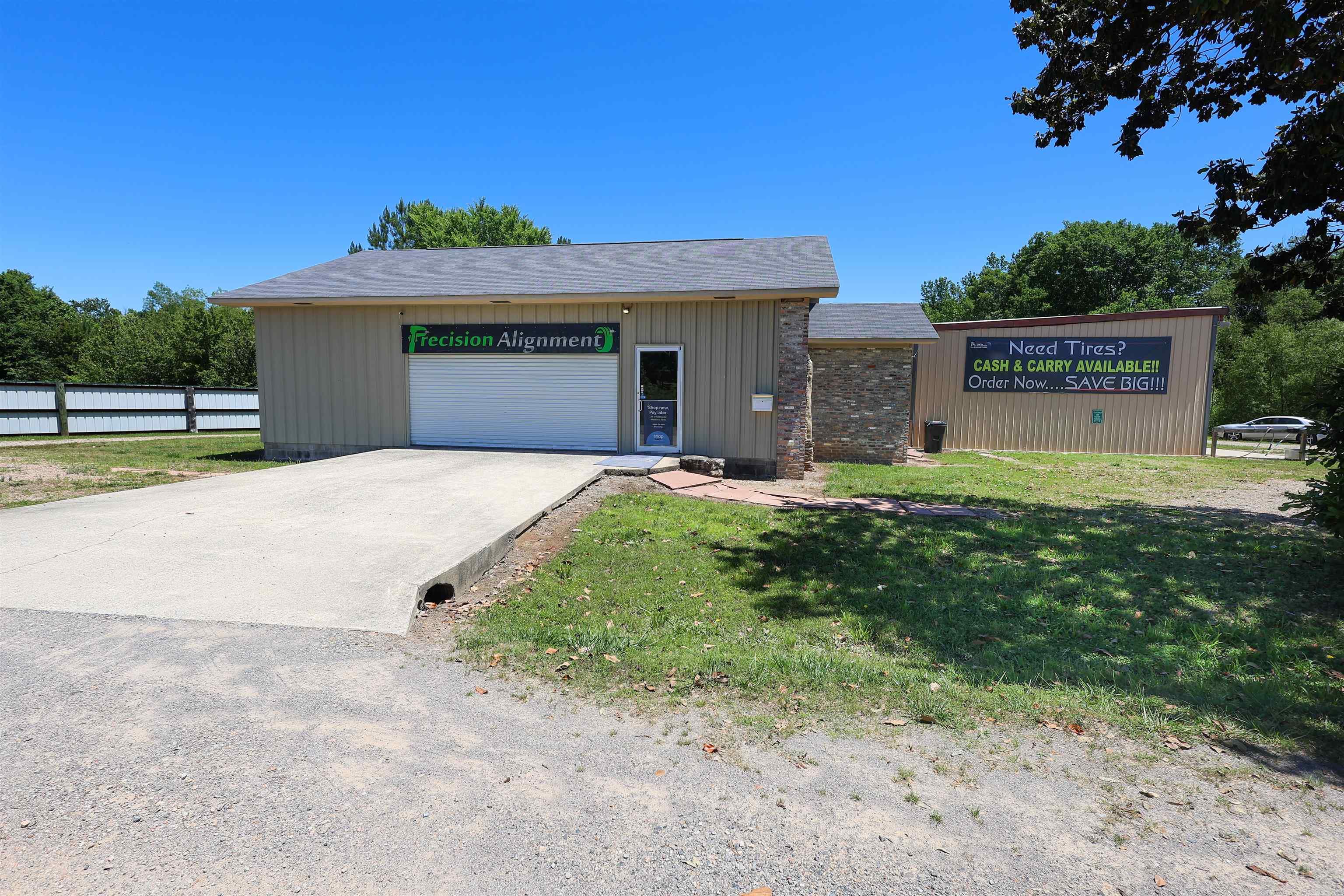 101 Caney Place Property Photo 1
