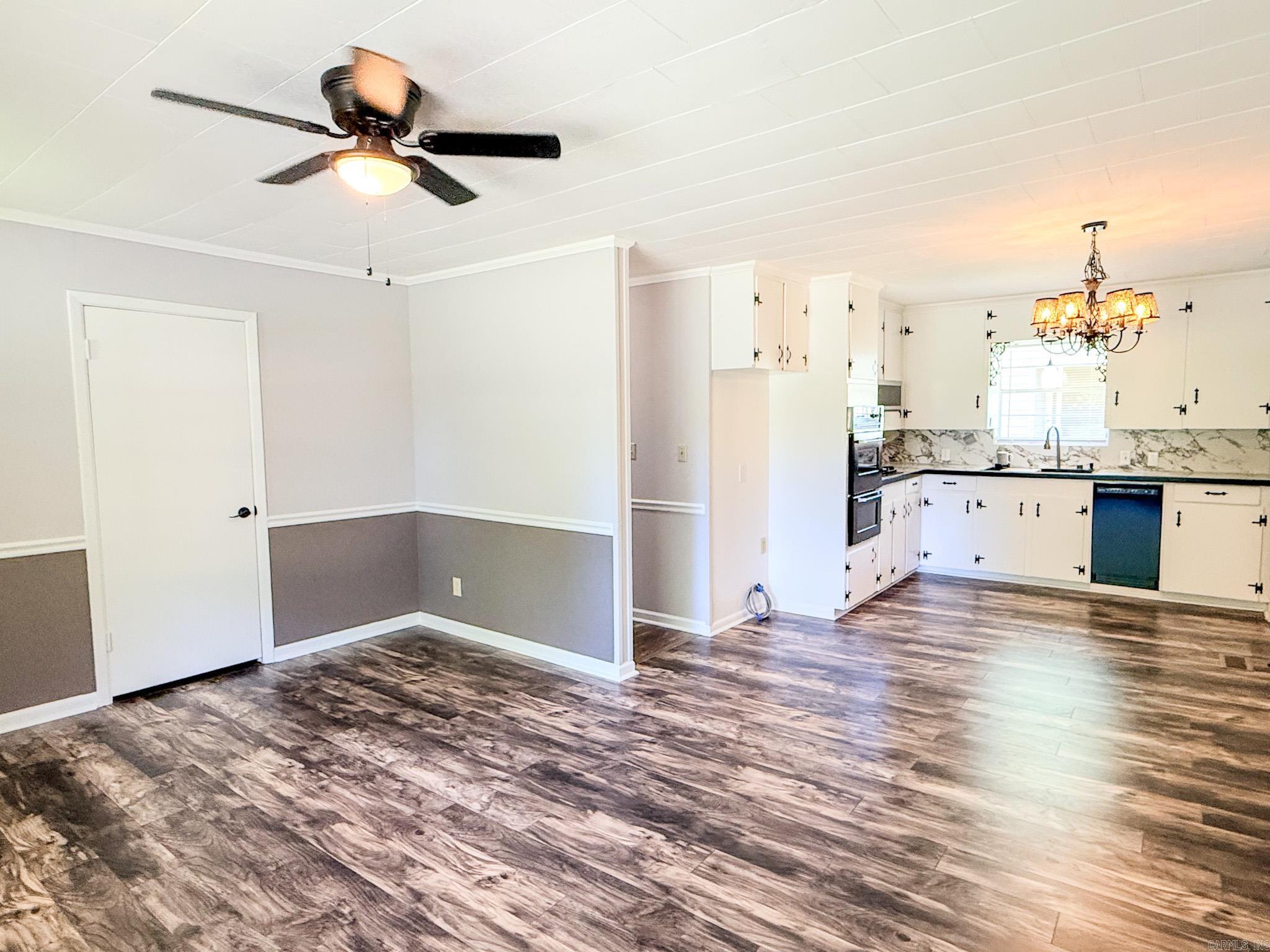 1504 Texas Street Property Photo 2
