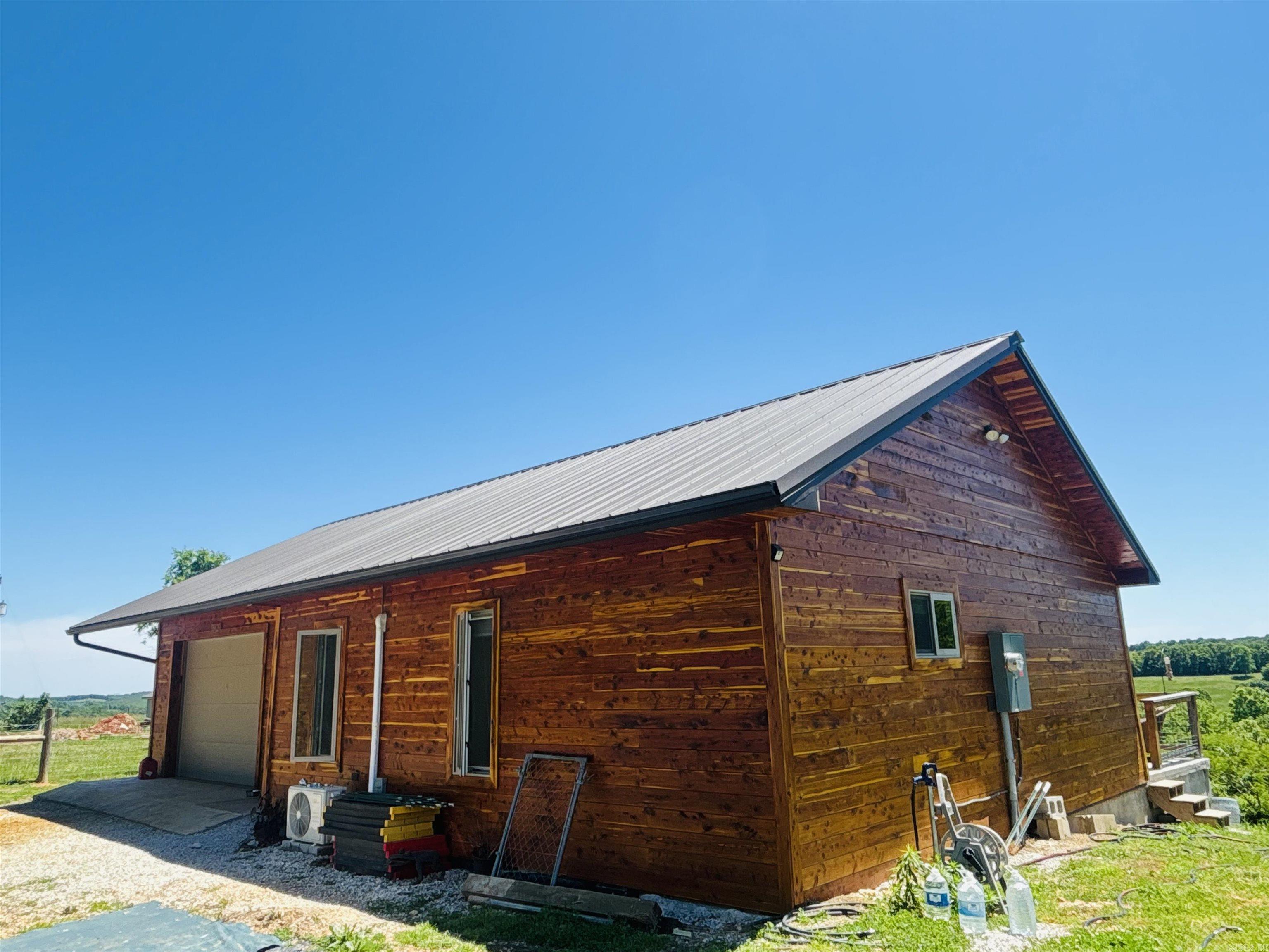 2964 Mc 5012 Road Property Photo 1