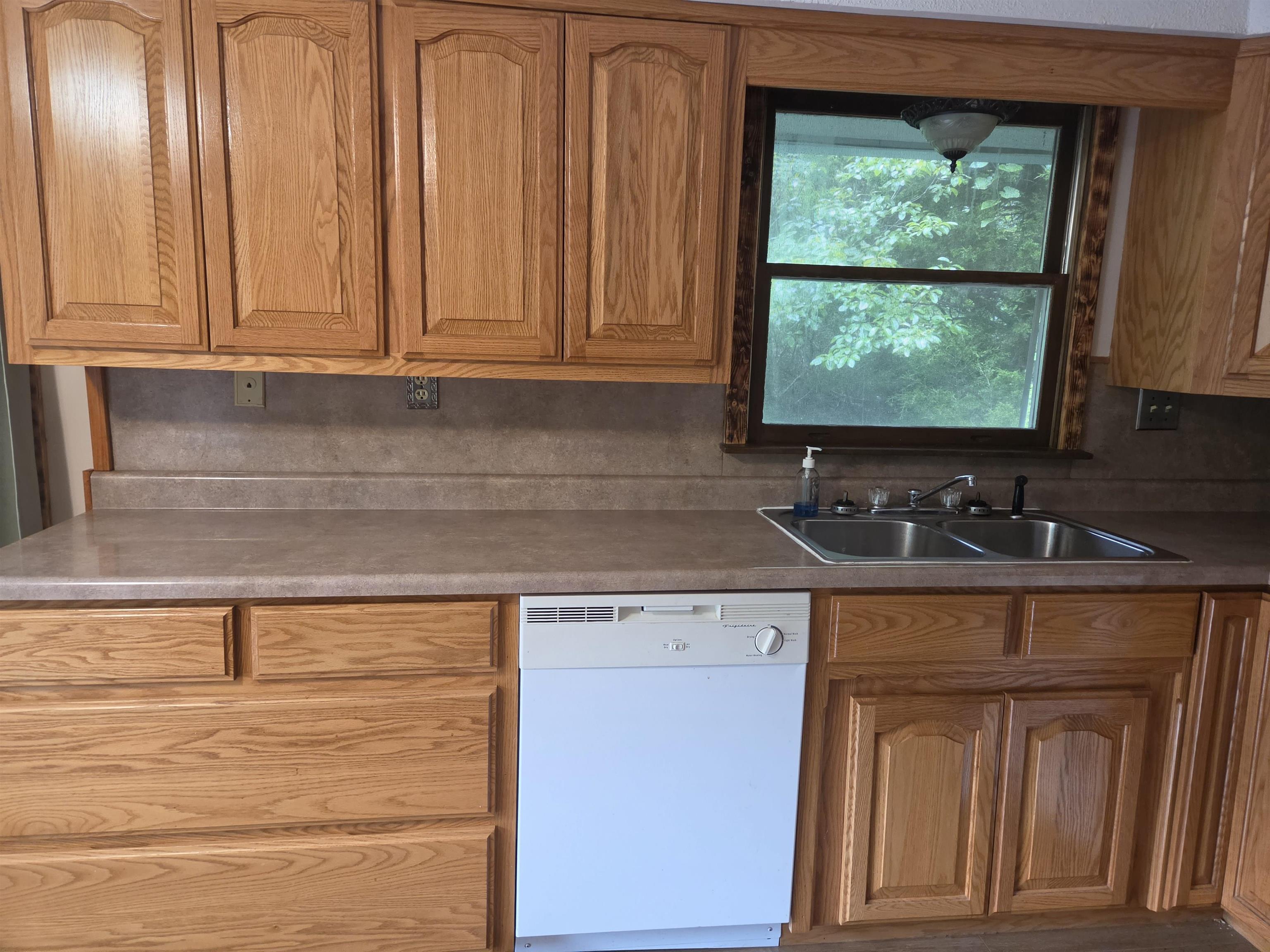 97 Lakeside Drive Property Photo 8
