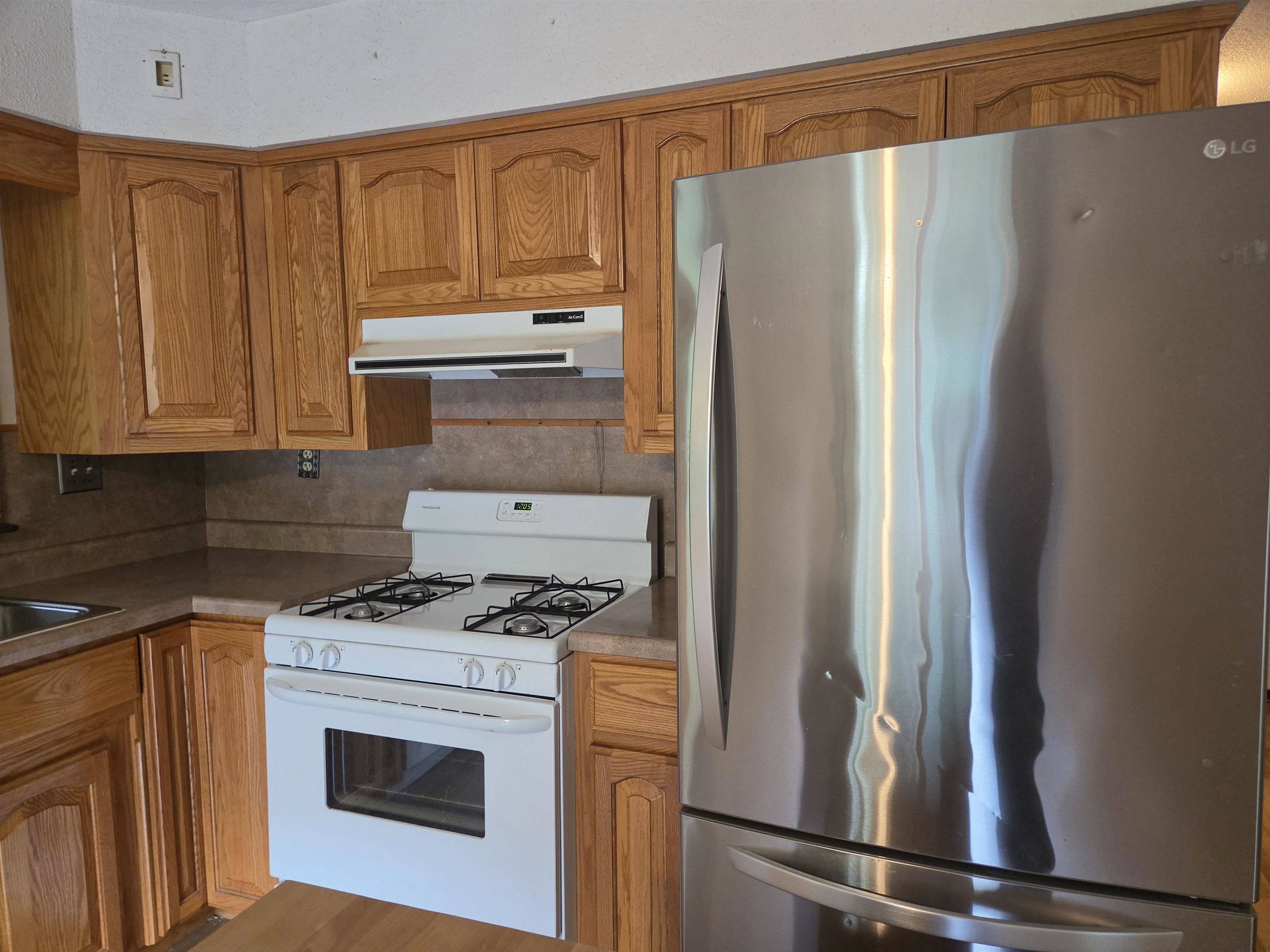 97 Lakeside Drive Property Photo 9