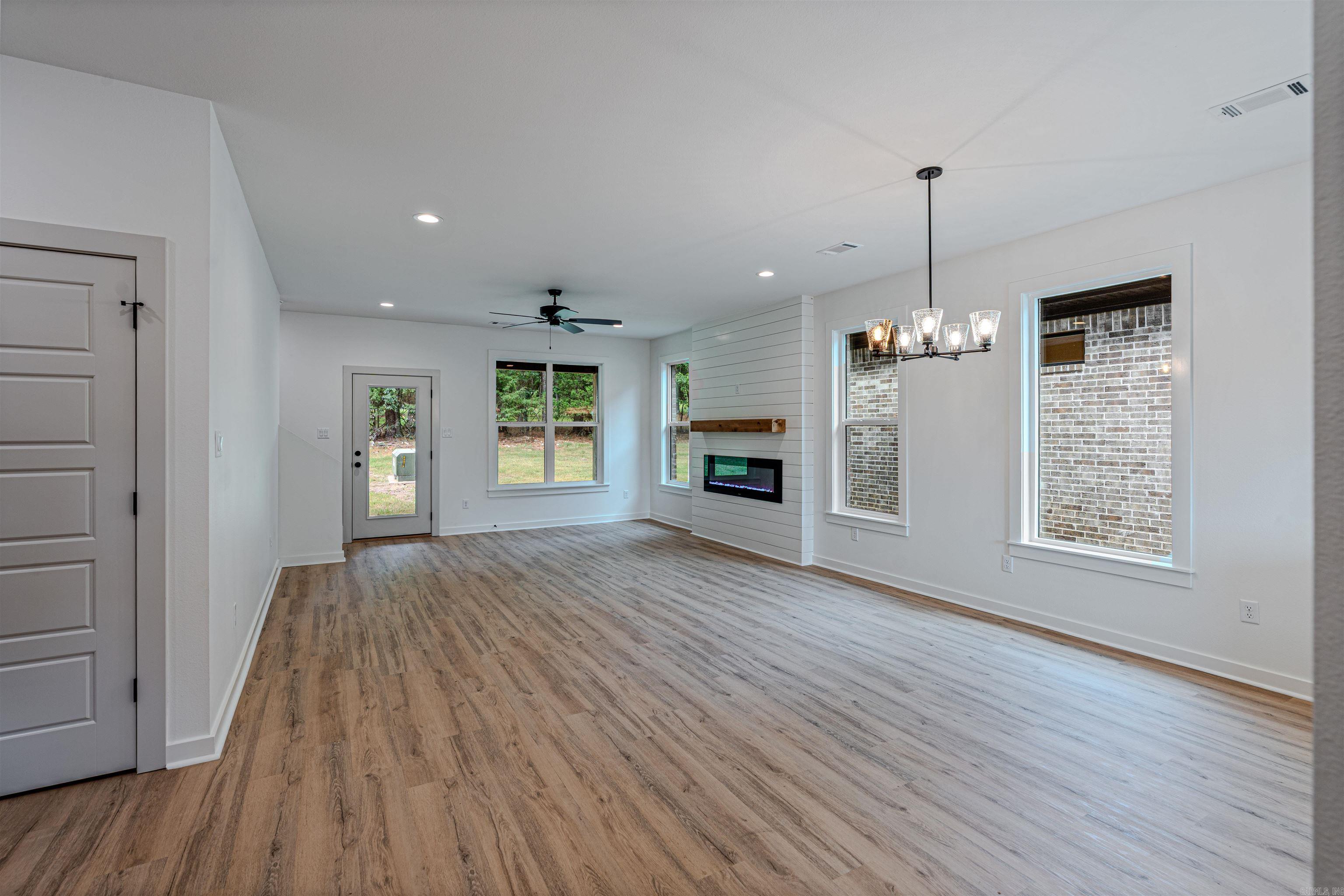 1124 Grand Teton Property Photo 5