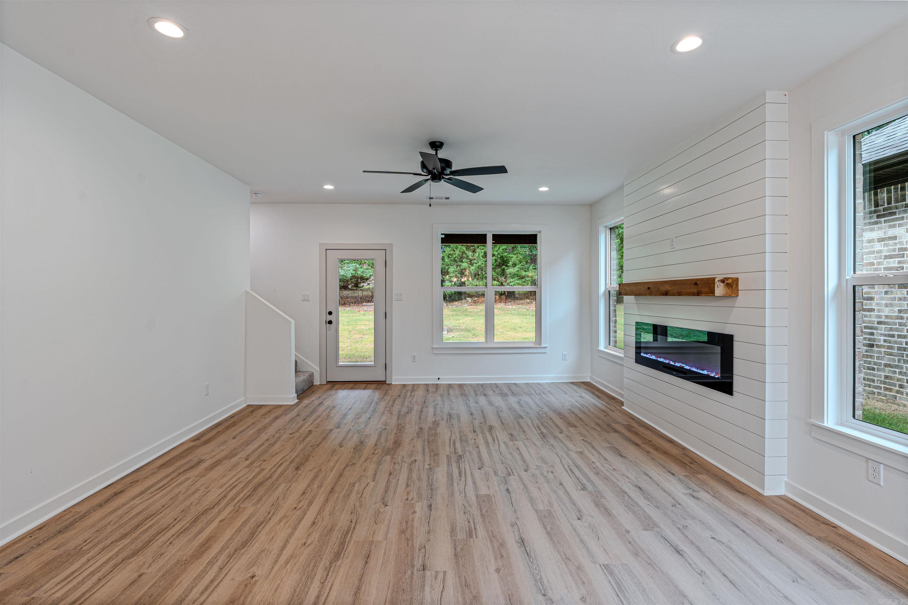 1124 Grand Teton Property Photo 6