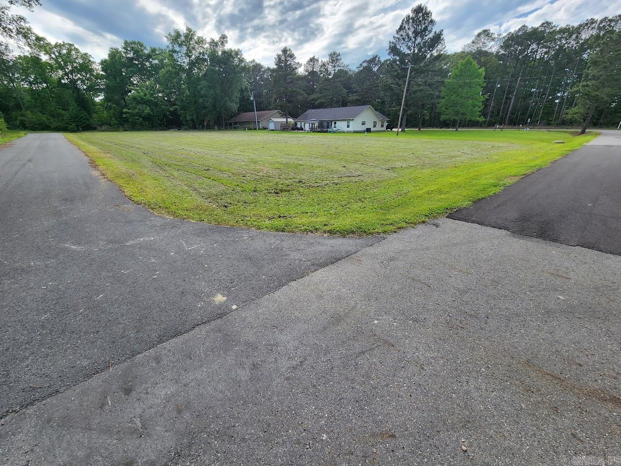 21 Lot Property Photo 8