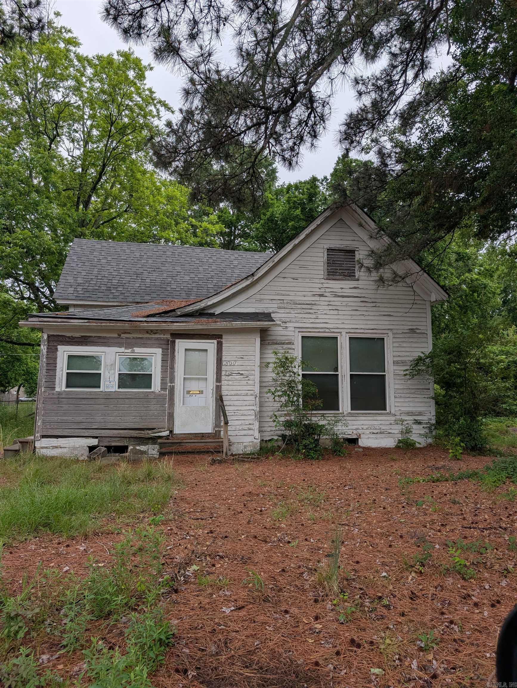 1500 W 17th Avenue Property Photo 1