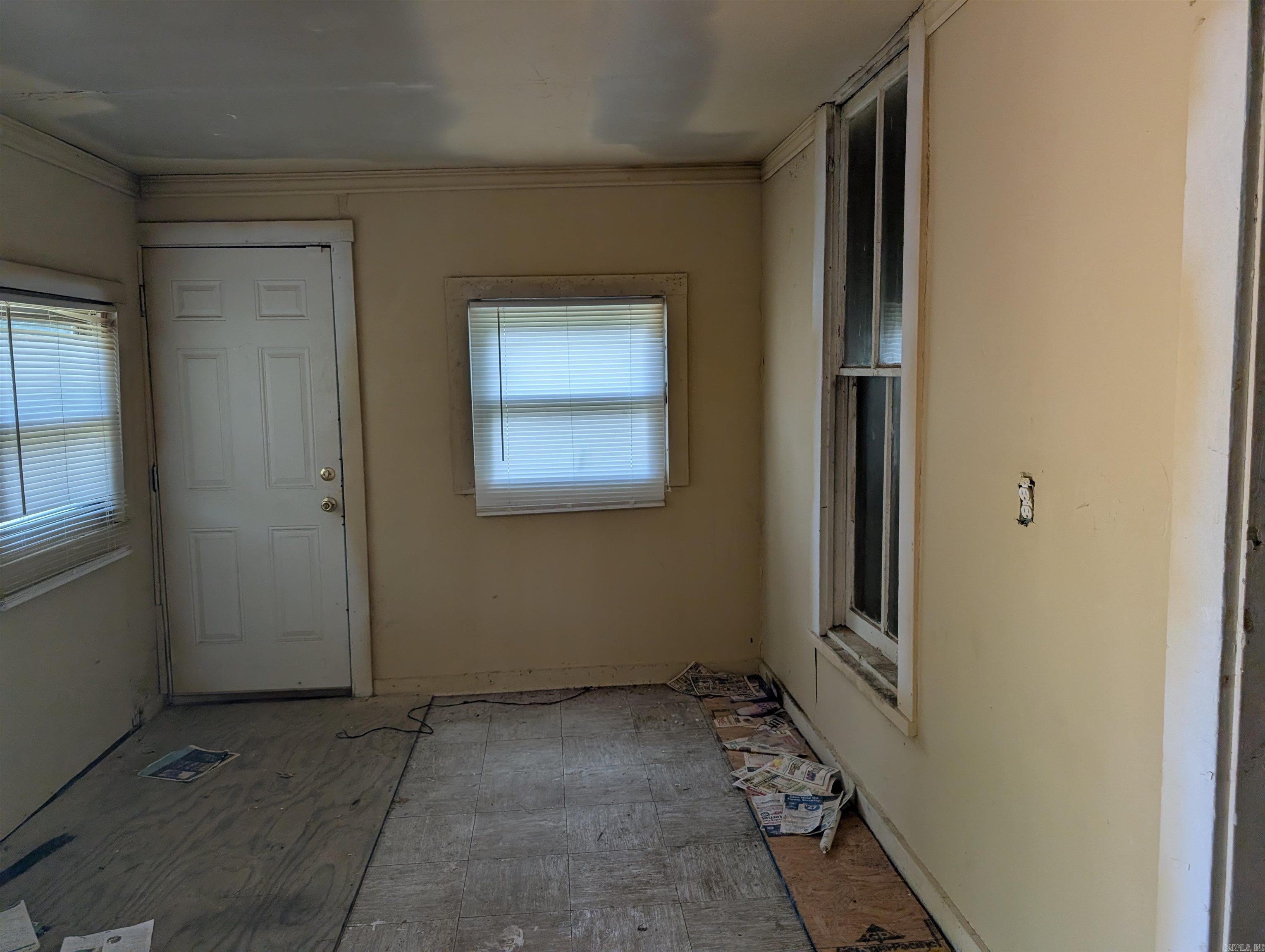 1500 W 17th Avenue Property Photo 4