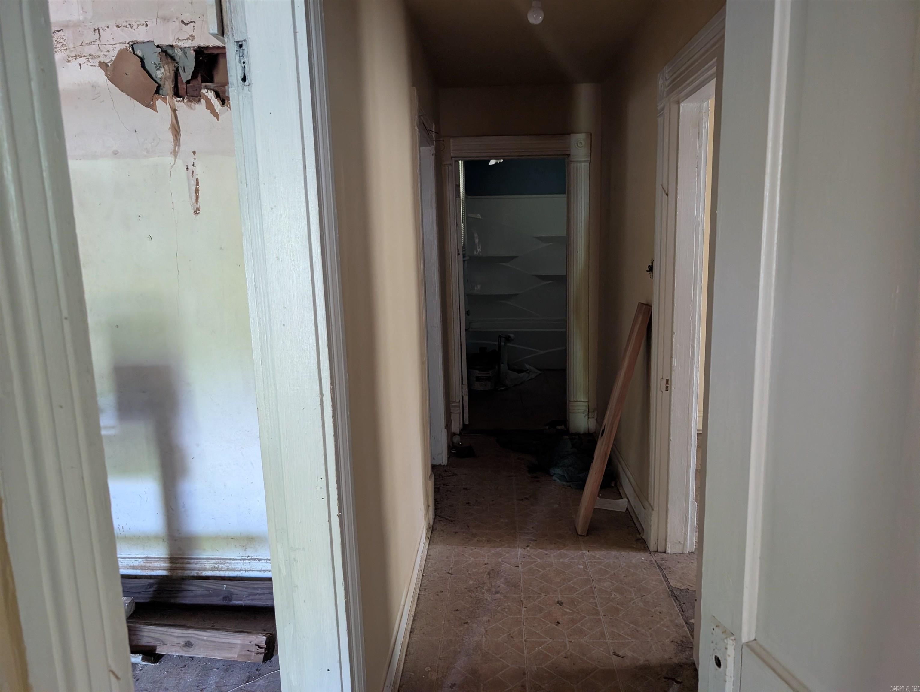 1500 W 17th Avenue Property Photo 9