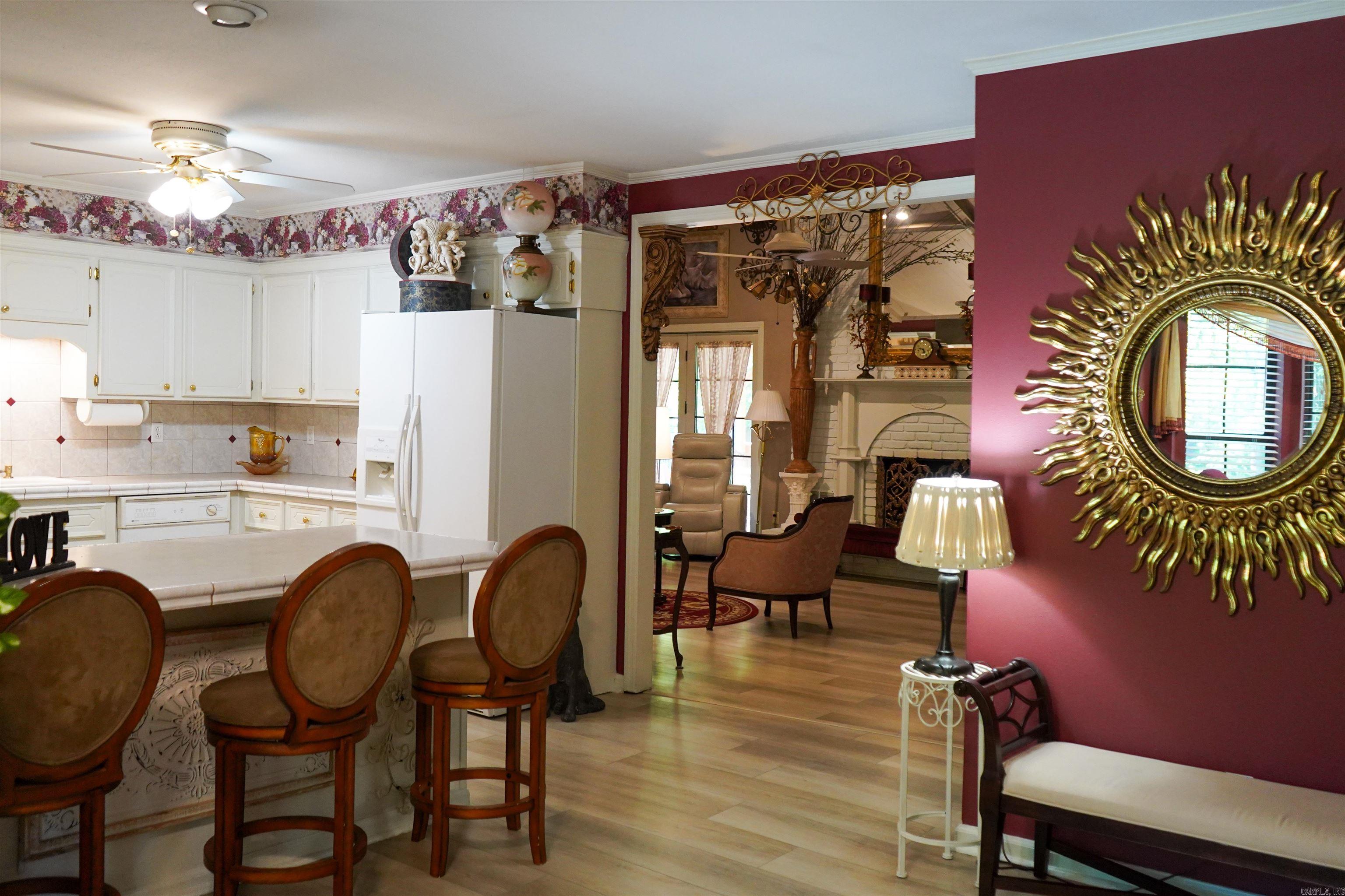 8901 Dawn Drive Property Photo 3