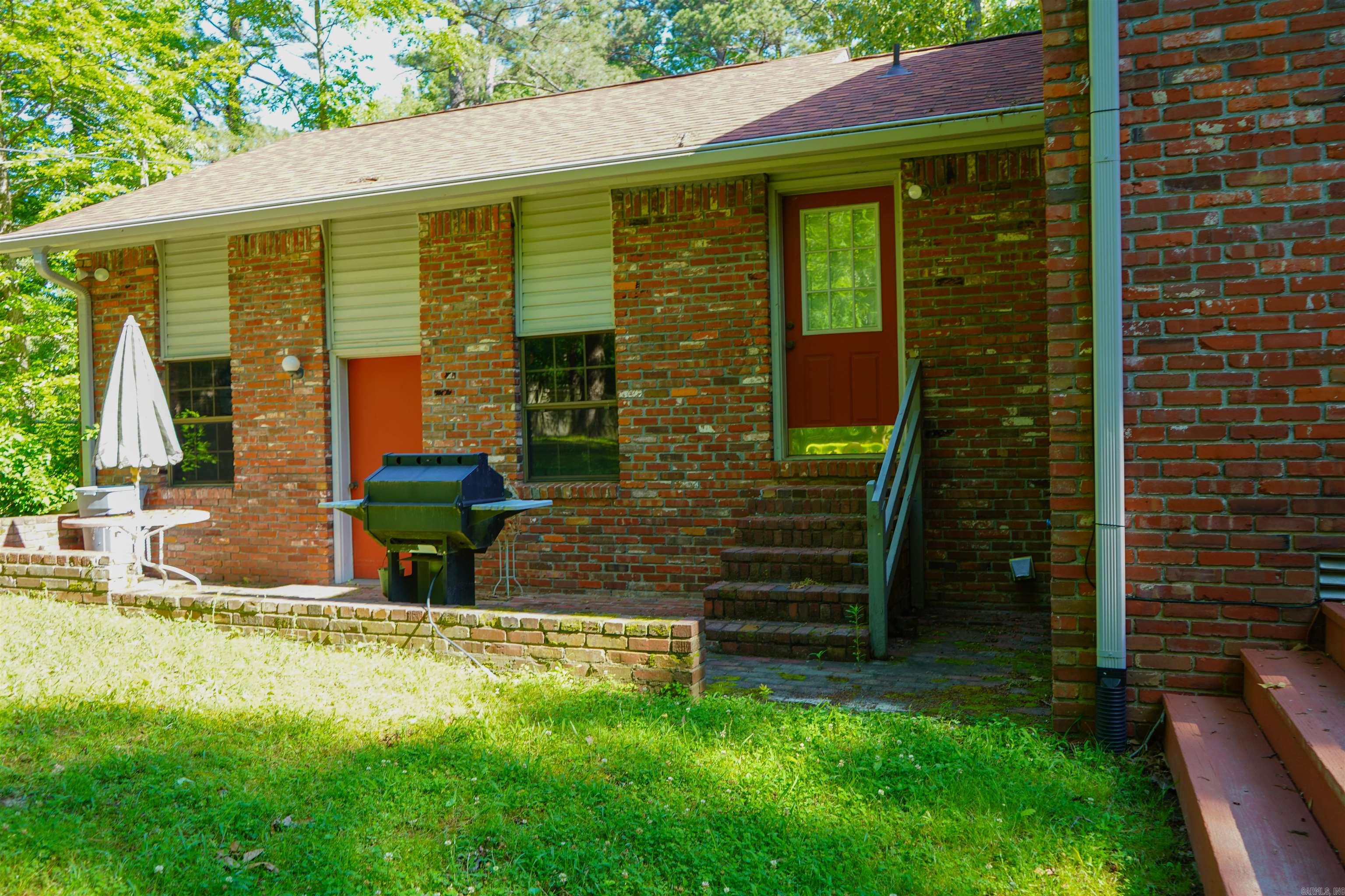 8901 Dawn Drive Property Photo 34