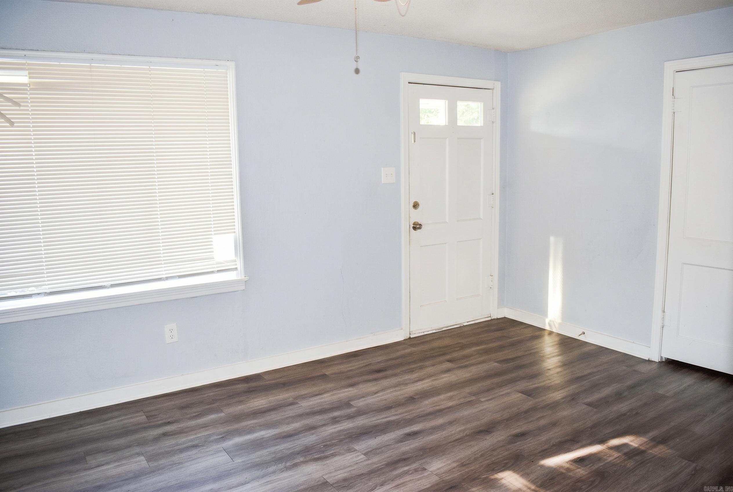 1518 W 35th Street Property Photo 4