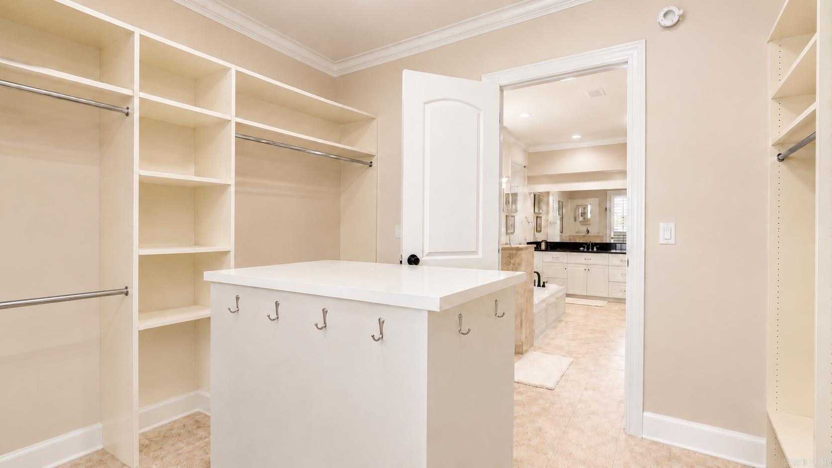 9316 Millers Point Property Photo 29