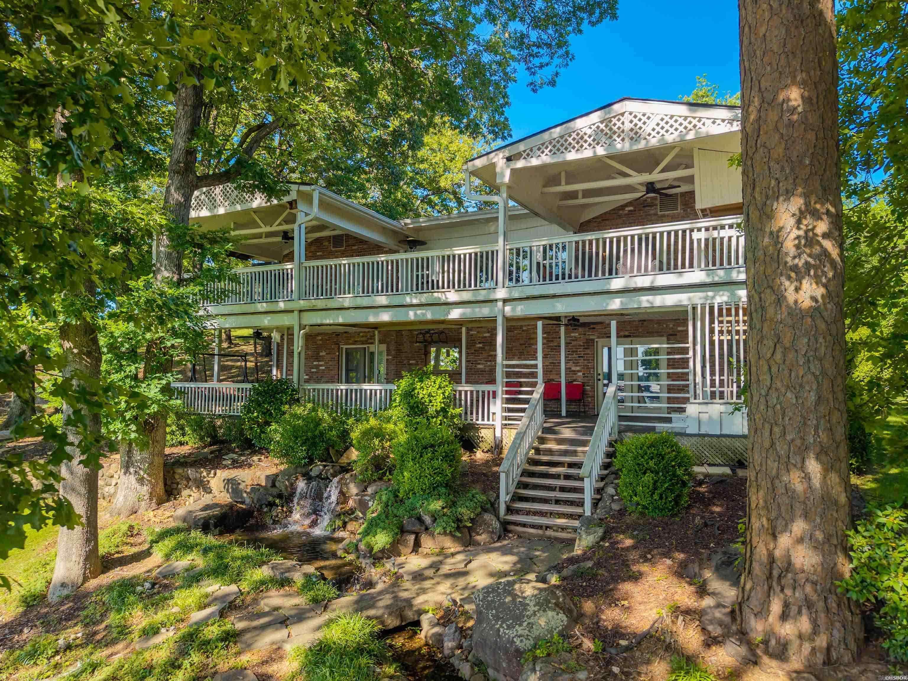 115 Westport Point Property Photo 3