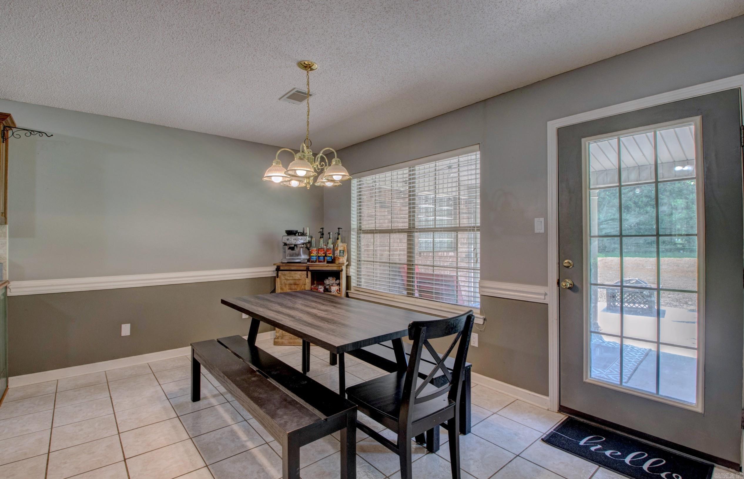 1705 N Lincoln Property Photo 13