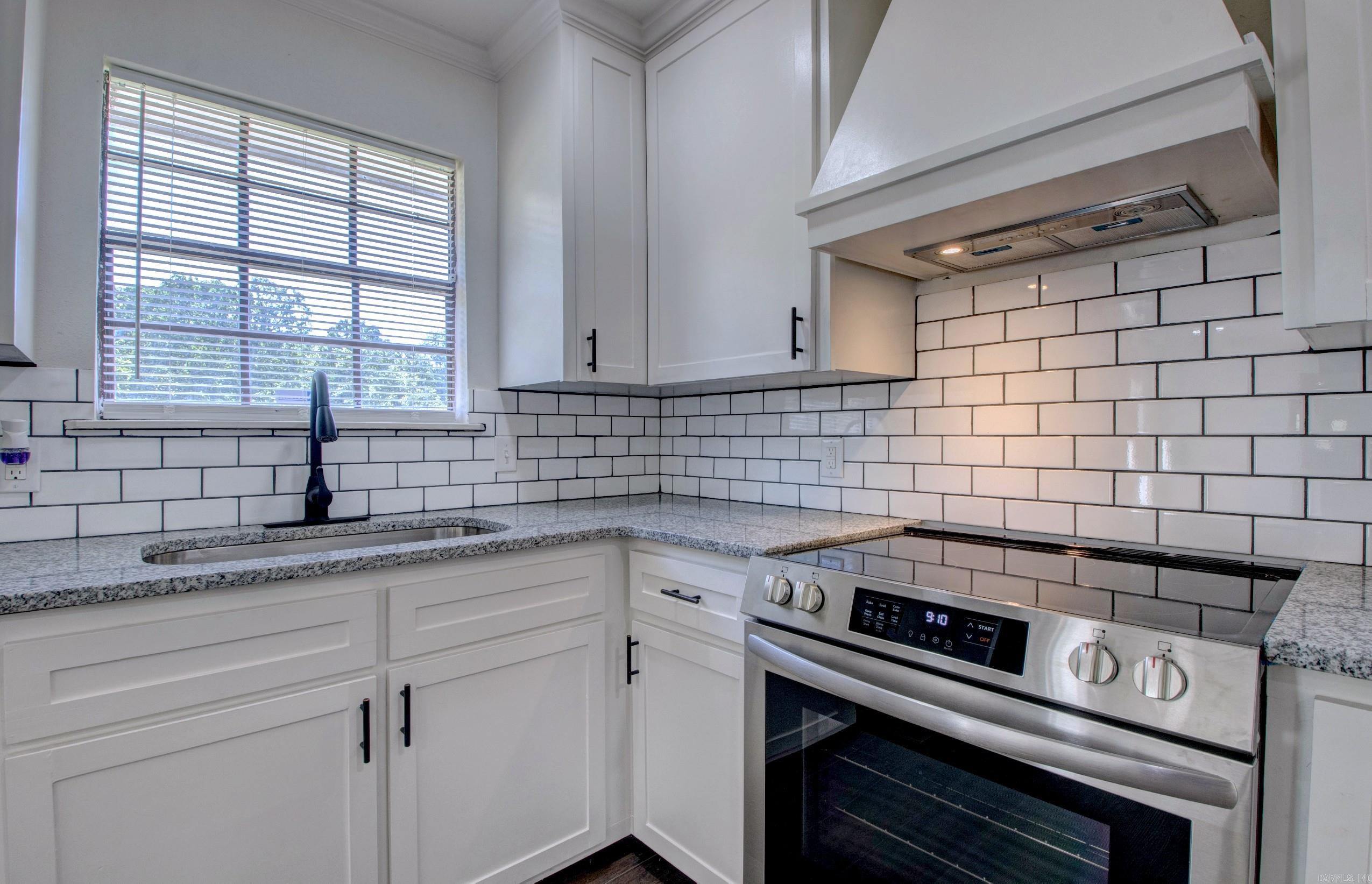 9758 Clove Road Property Photo 19