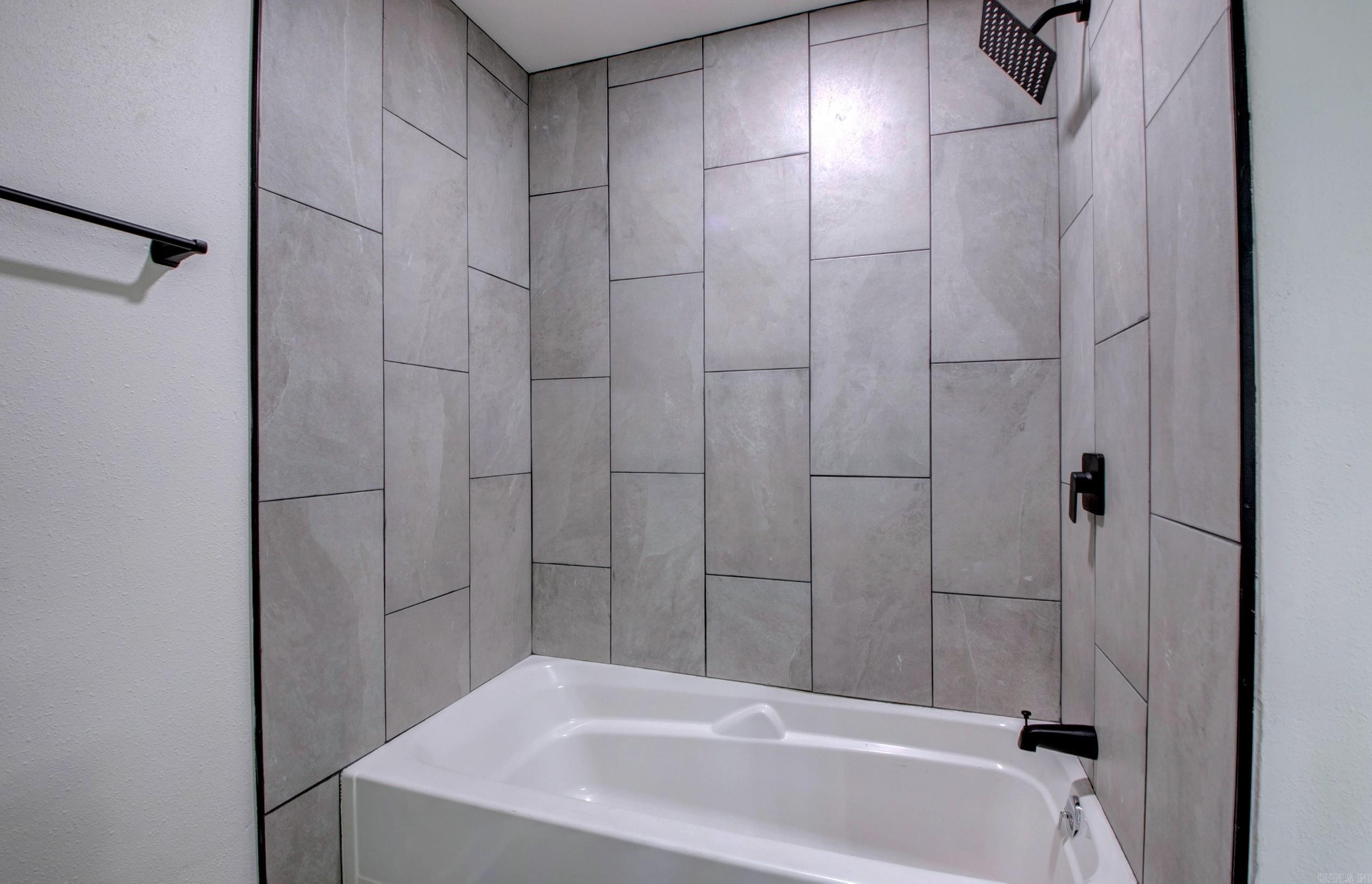9758 Clove Road Property Photo 28