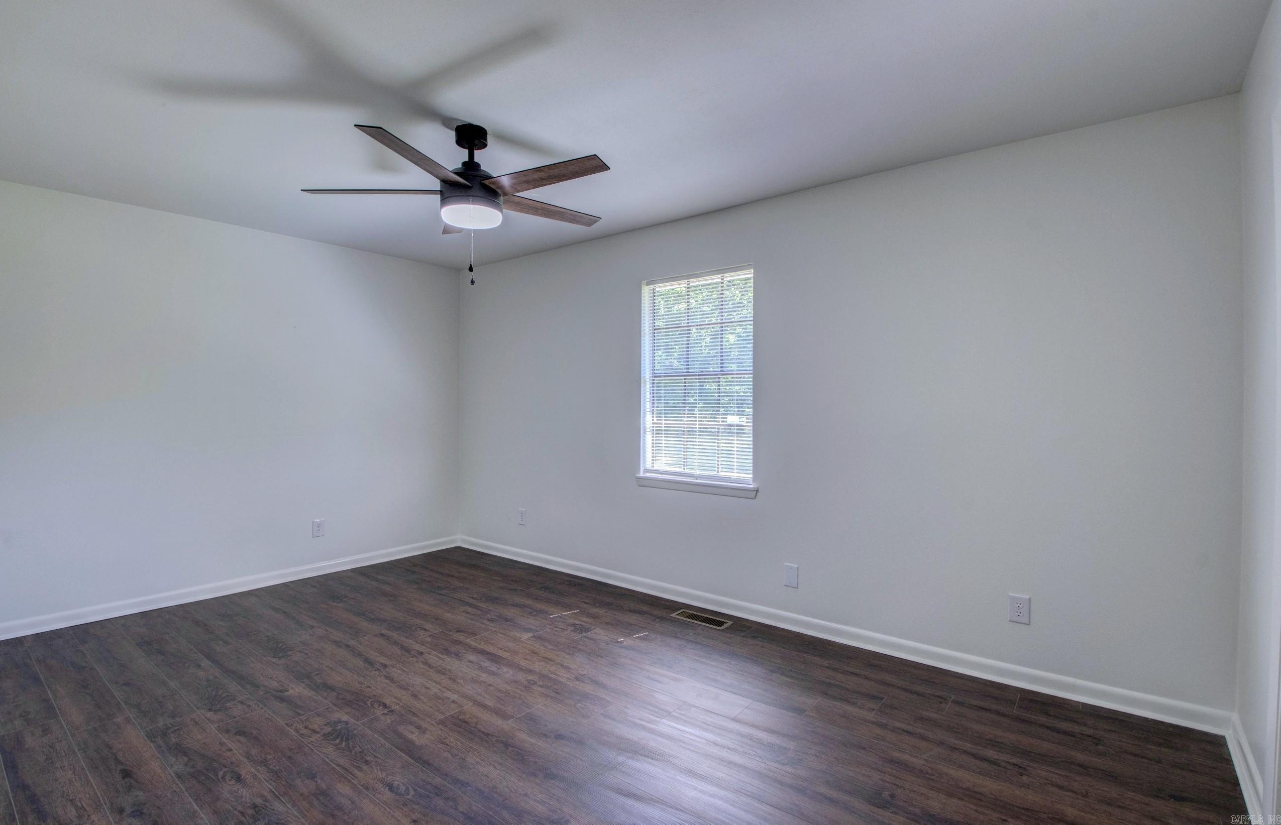 9758 Clove Road Property Photo 29