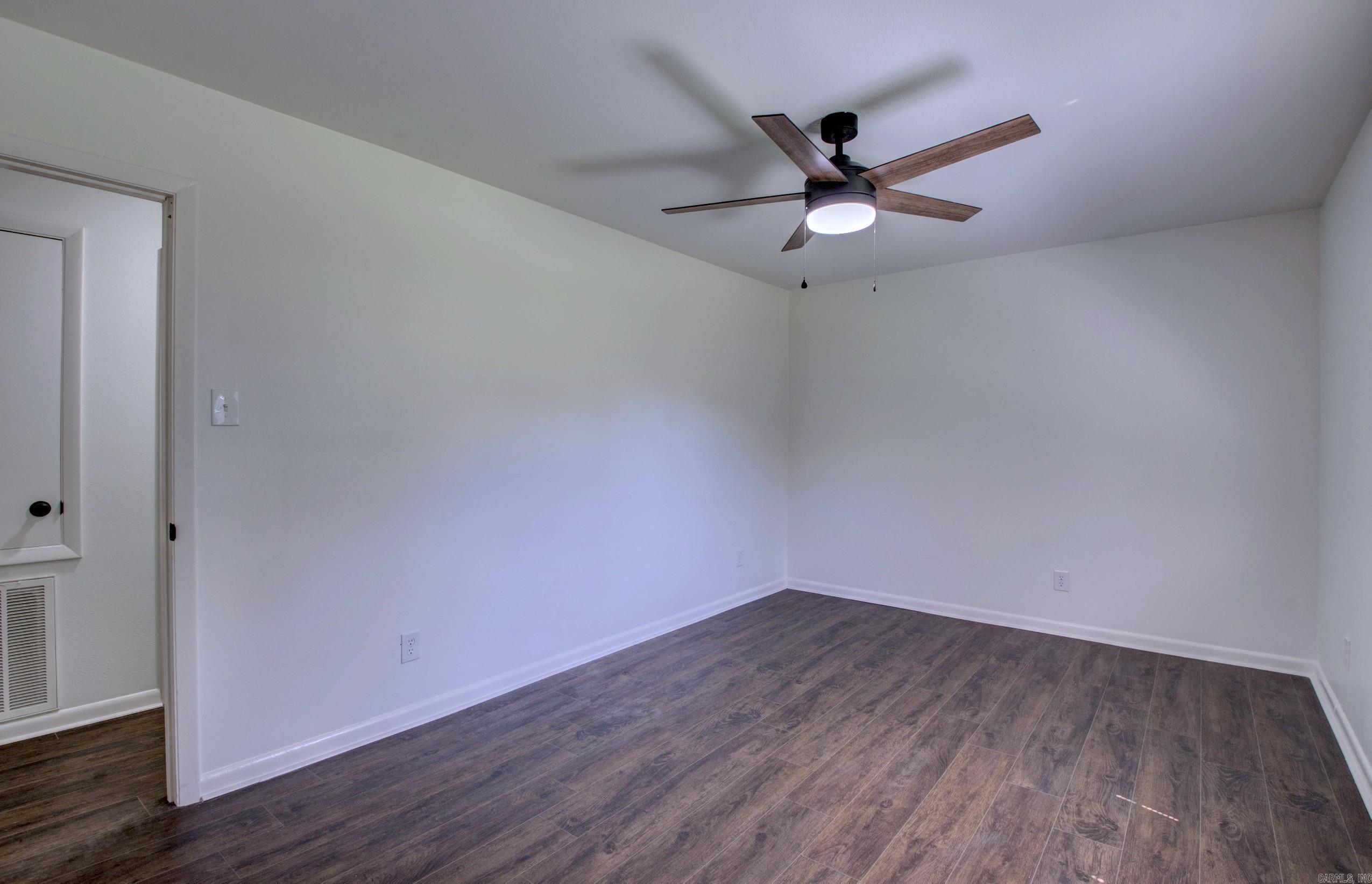 9758 Clove Road Property Photo 30