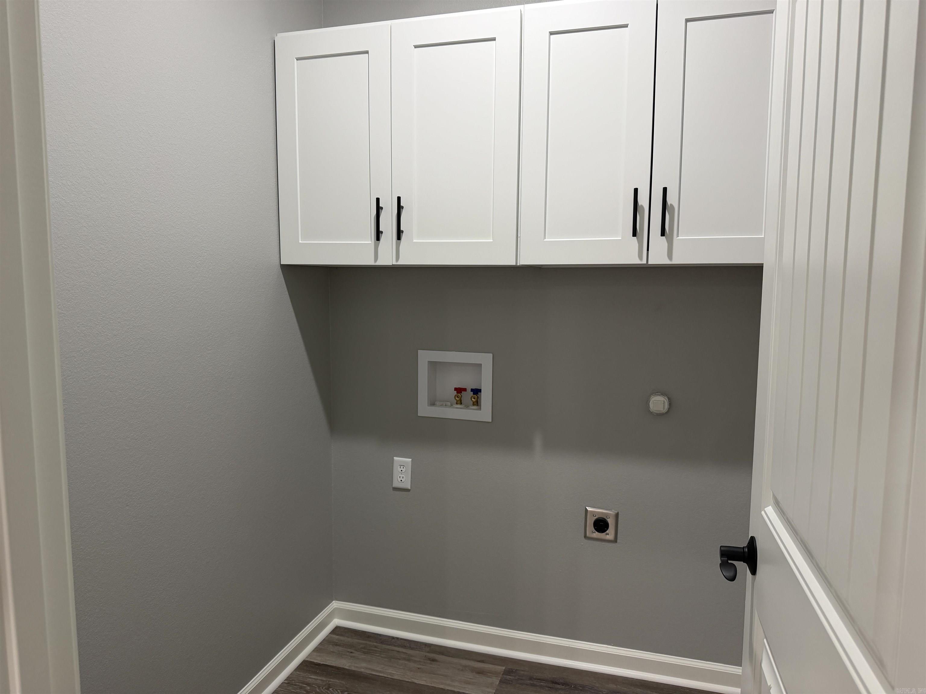 1302 E 41st Property Photo 15