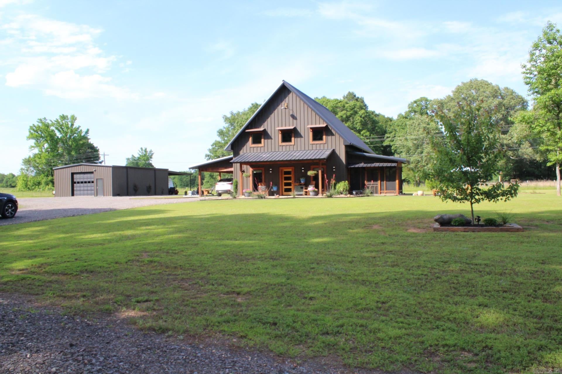 445 T J King Rd. Property Photo 1