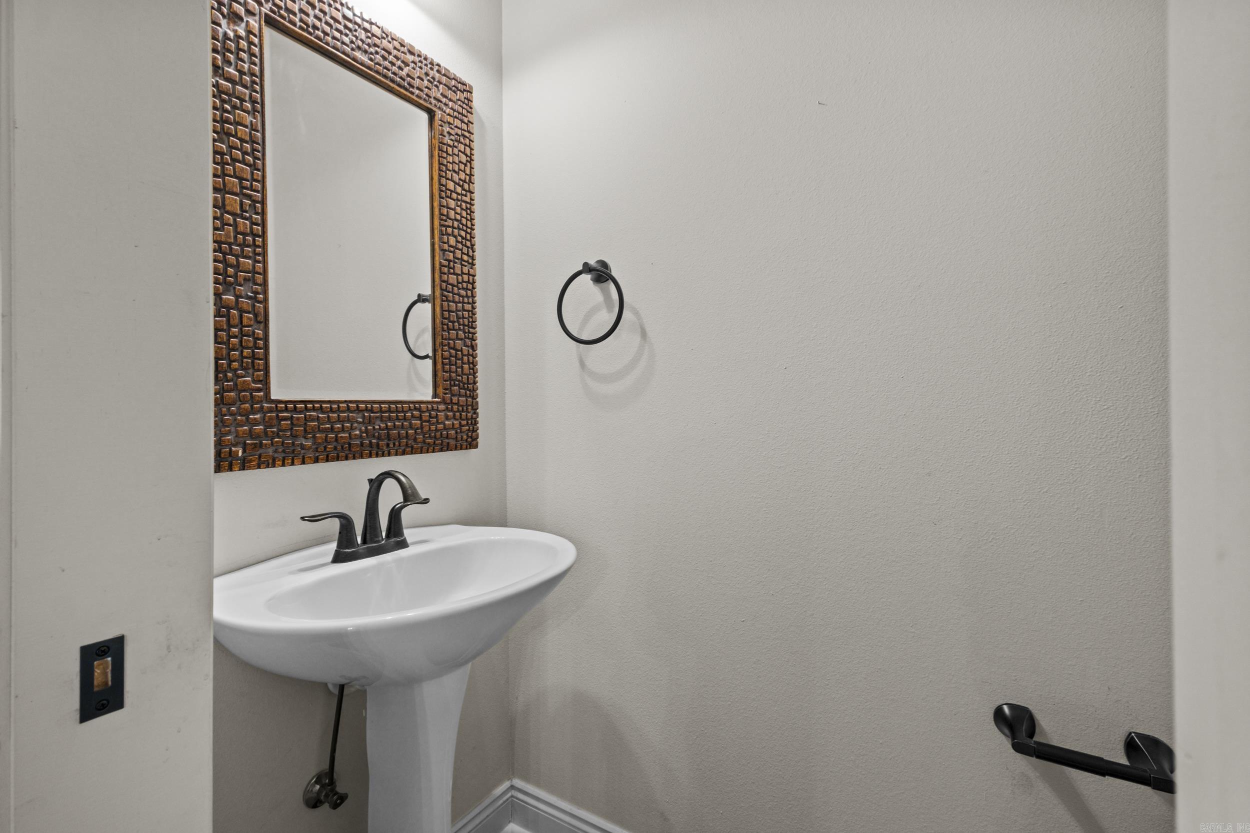 409 Cobblestone Dr Property Photo 23