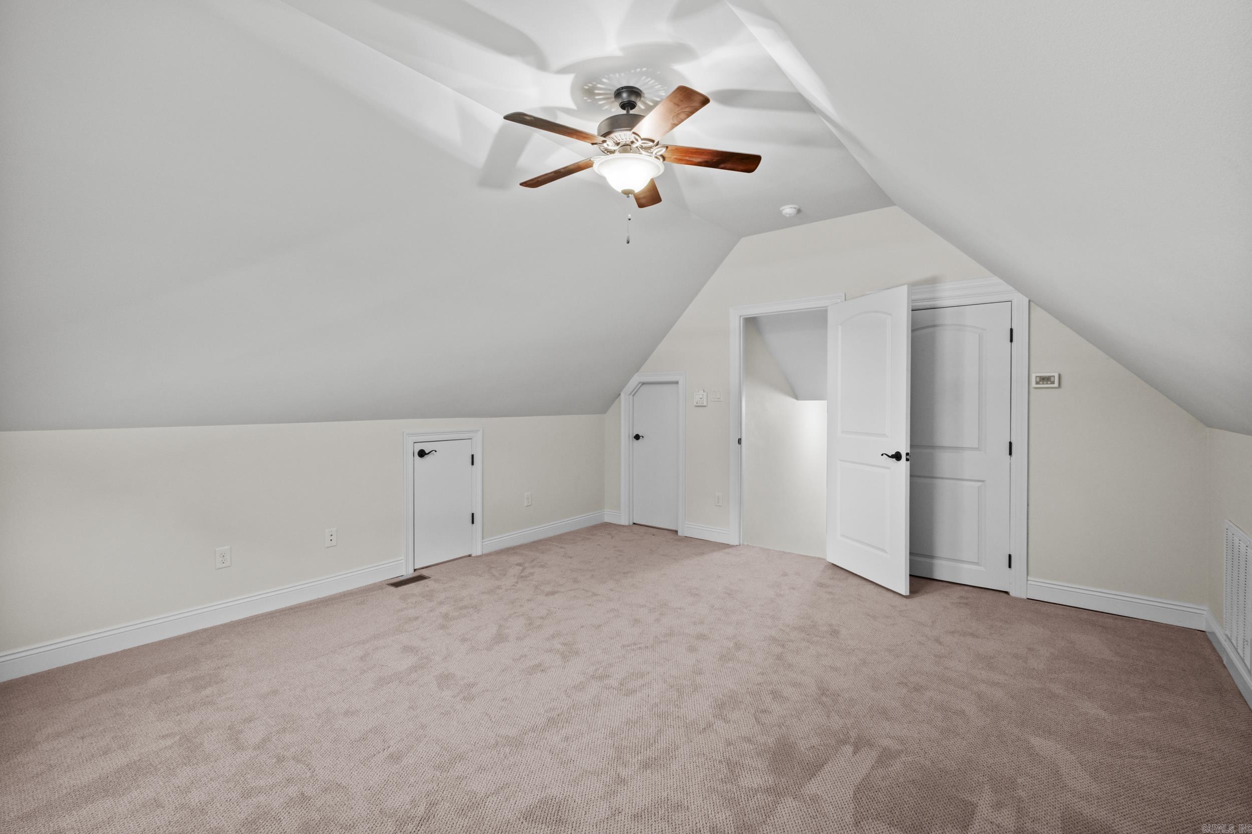 409 Cobblestone Dr Property Photo 42