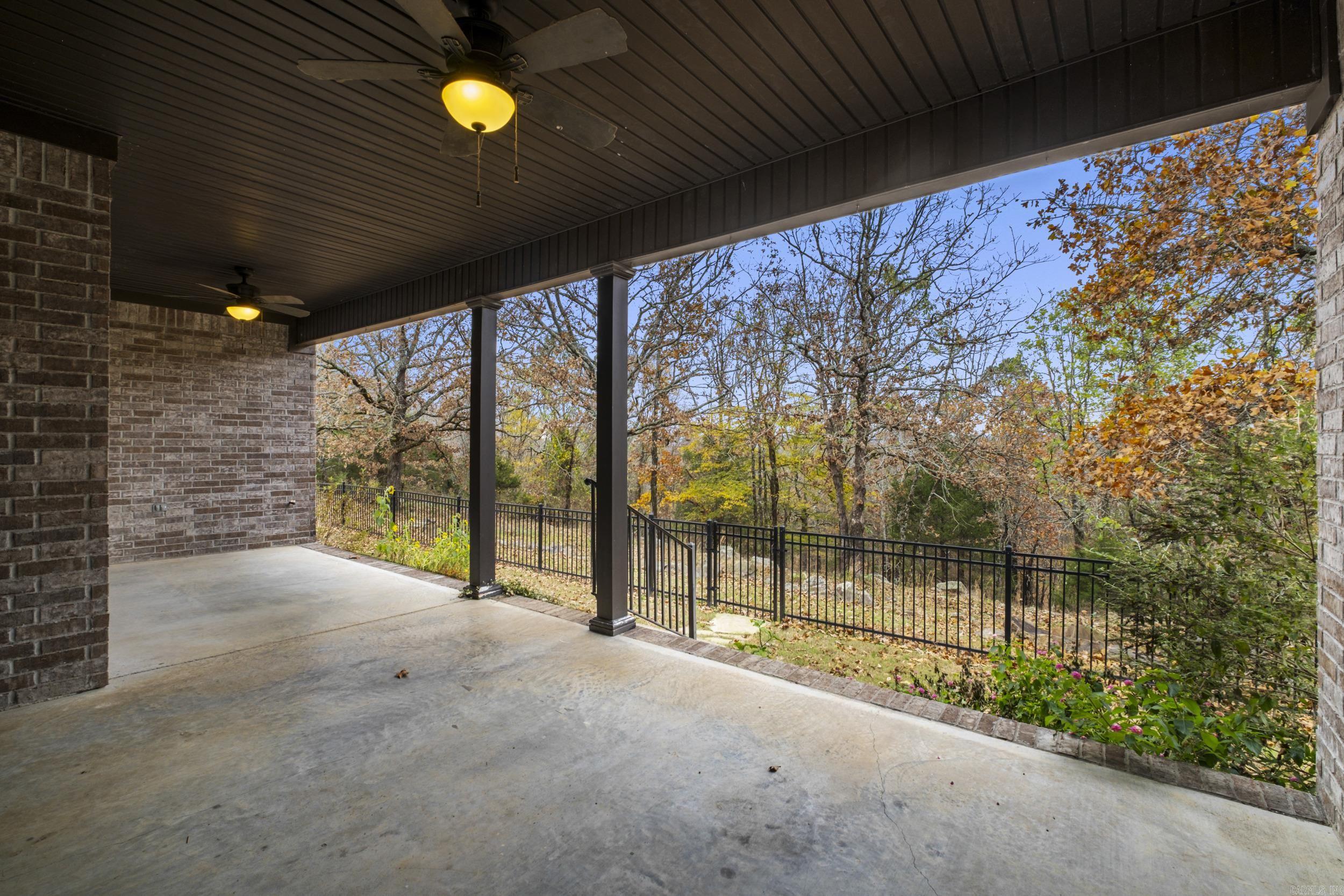 409 Cobblestone Dr Property Photo 43