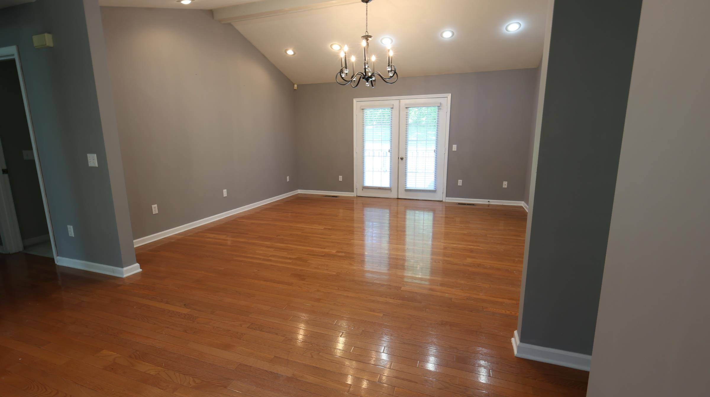 137 Sharp Street Property Photo 4