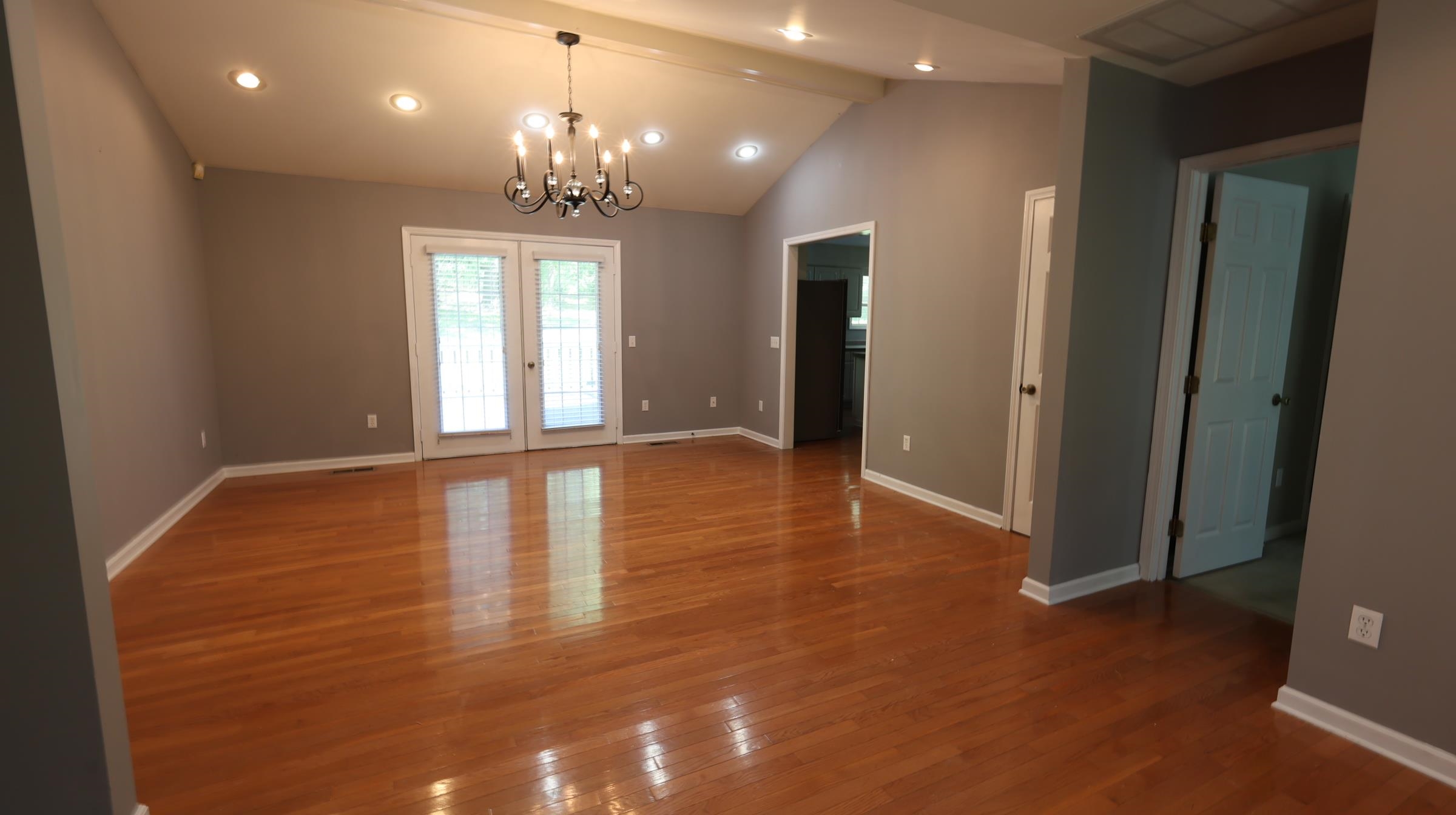 137 Sharp Street Property Photo 5