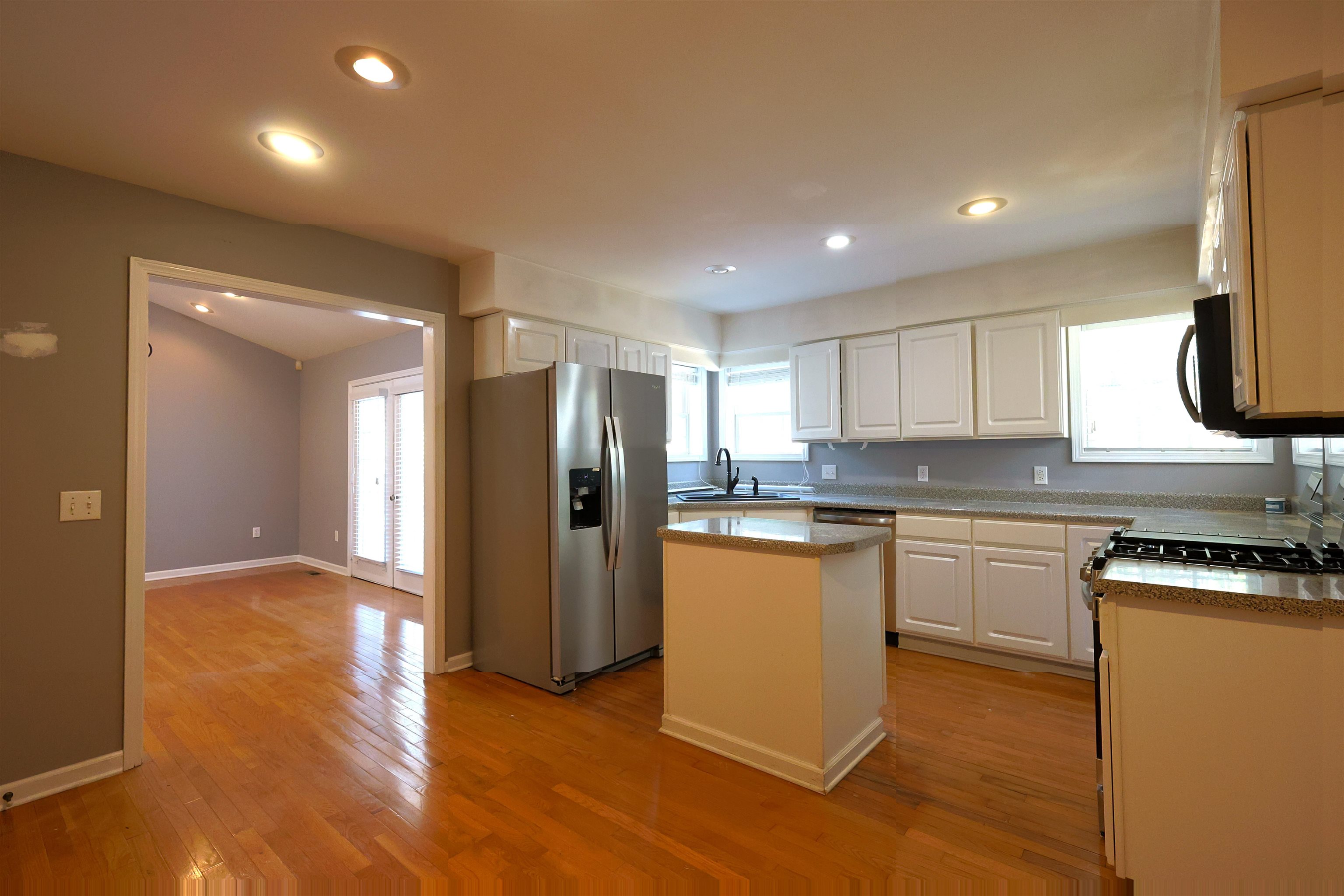 137 Sharp Street Property Photo 9