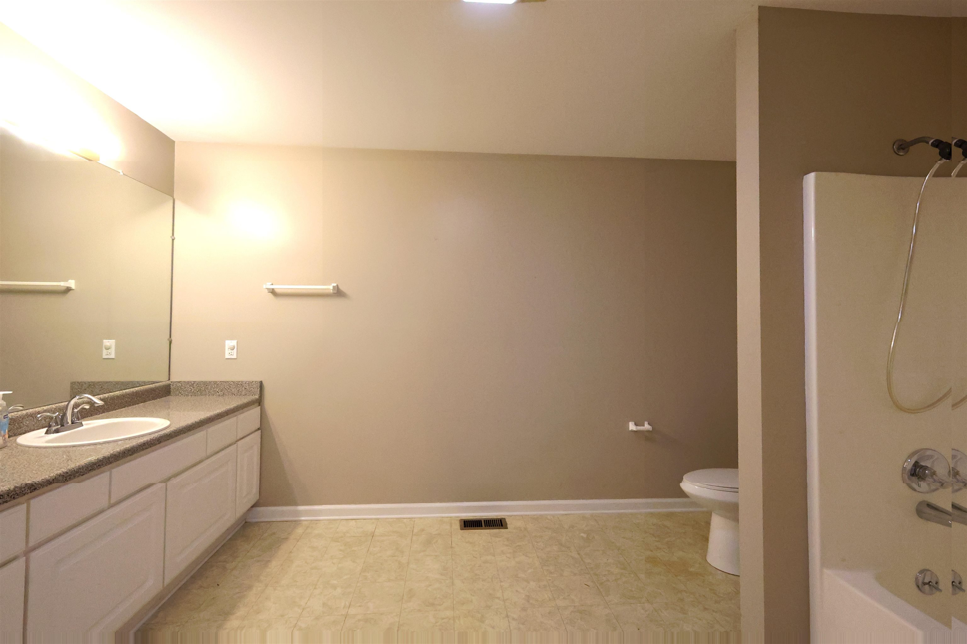 137 Sharp Street Property Photo 12