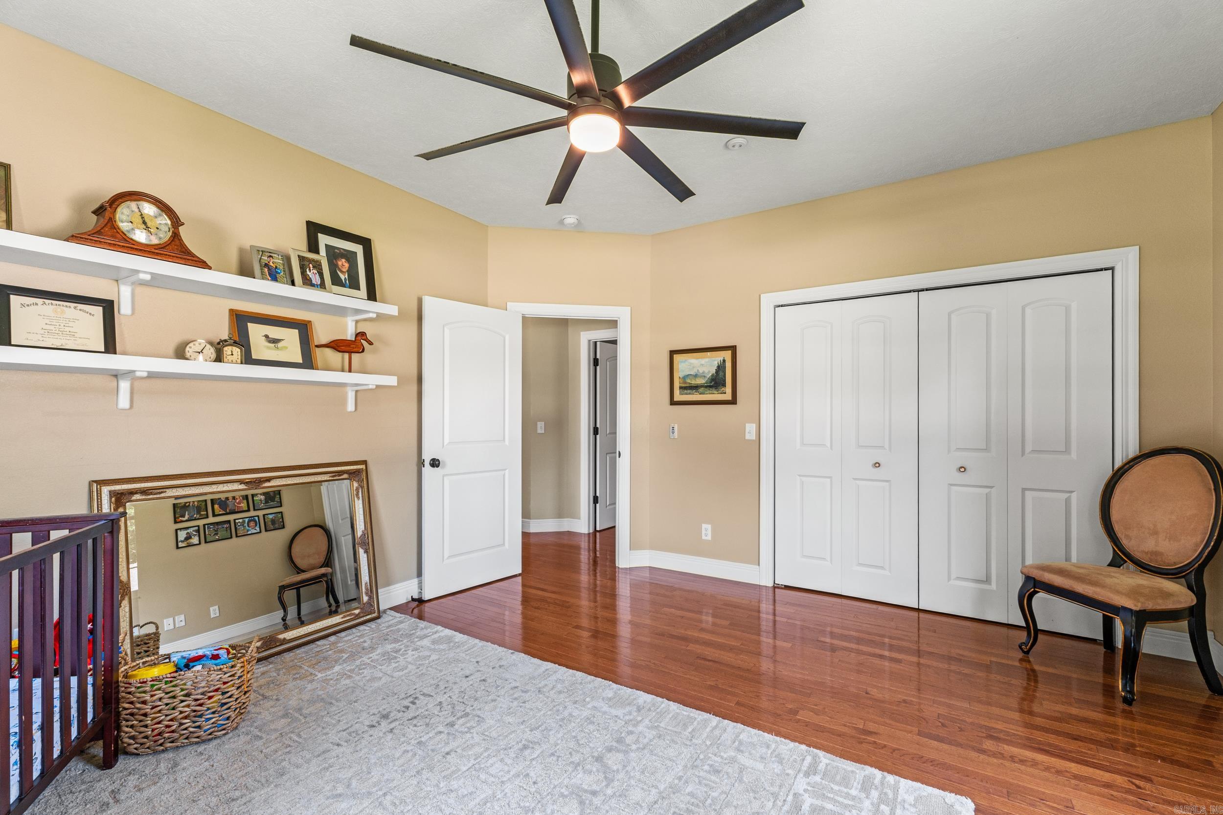 2027 Shadow Oak Drive Property Photo 19