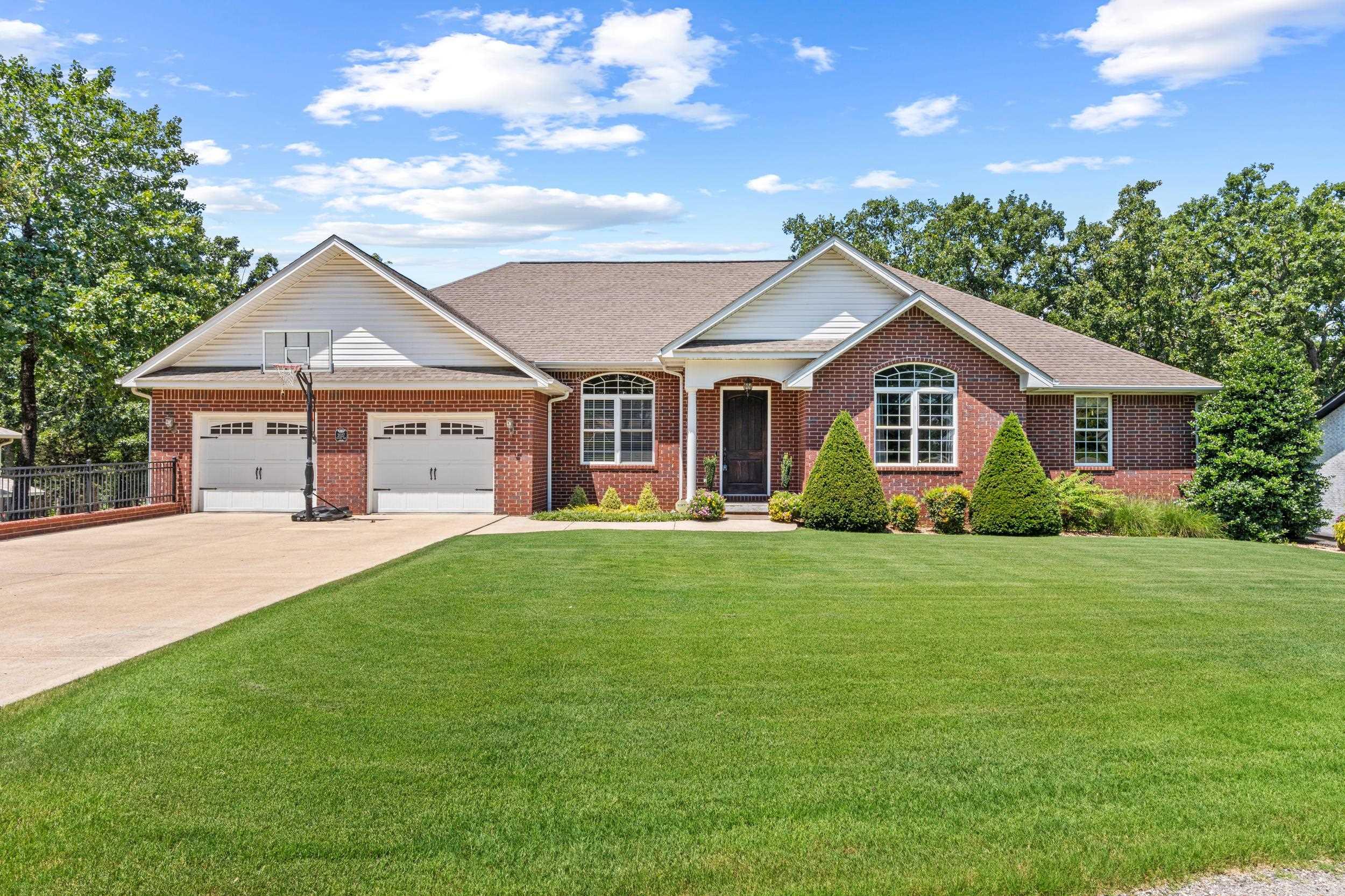 2027 Shadow Oak Drive Property Photo 35