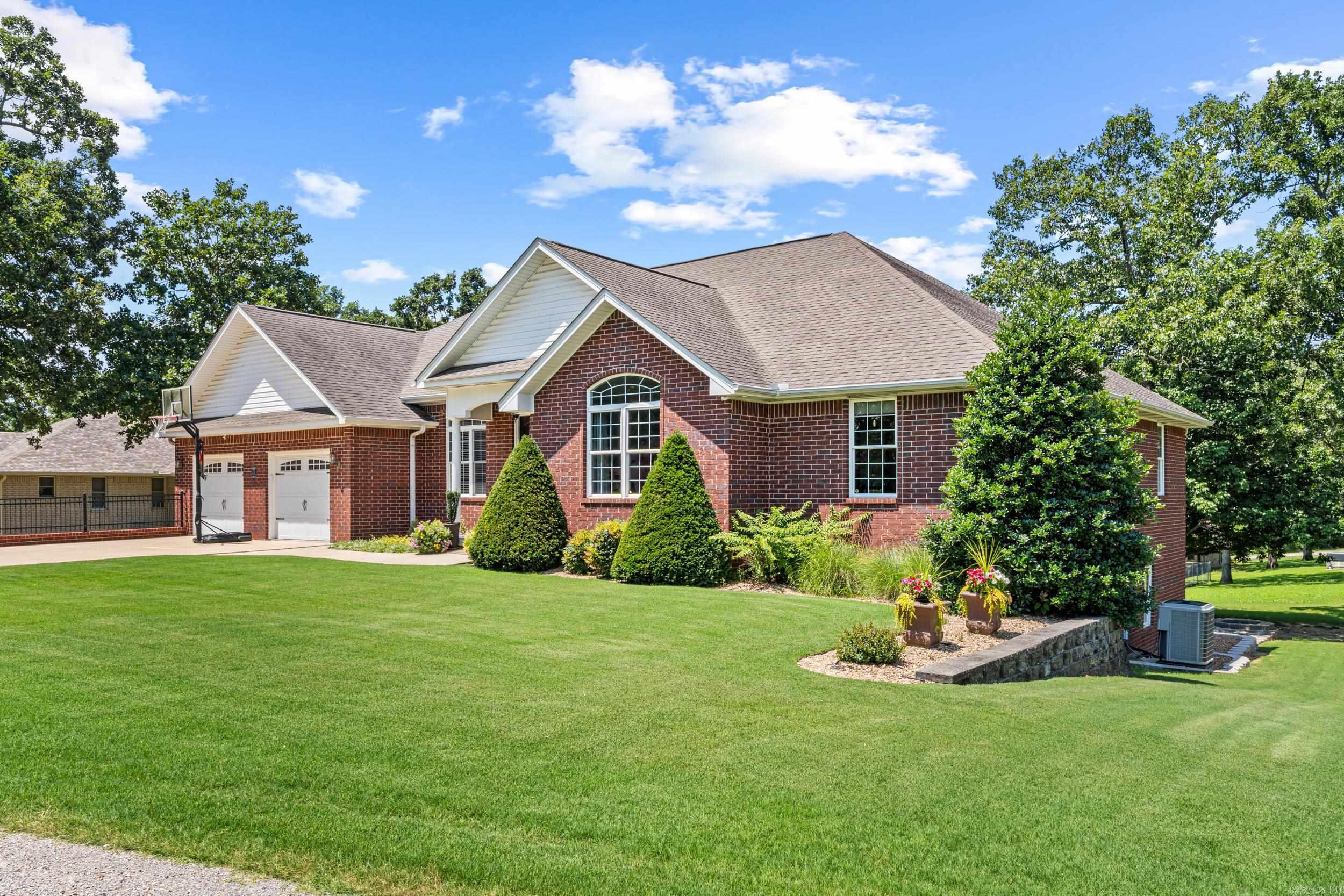 2027 Shadow Oak Drive Property Photo 36