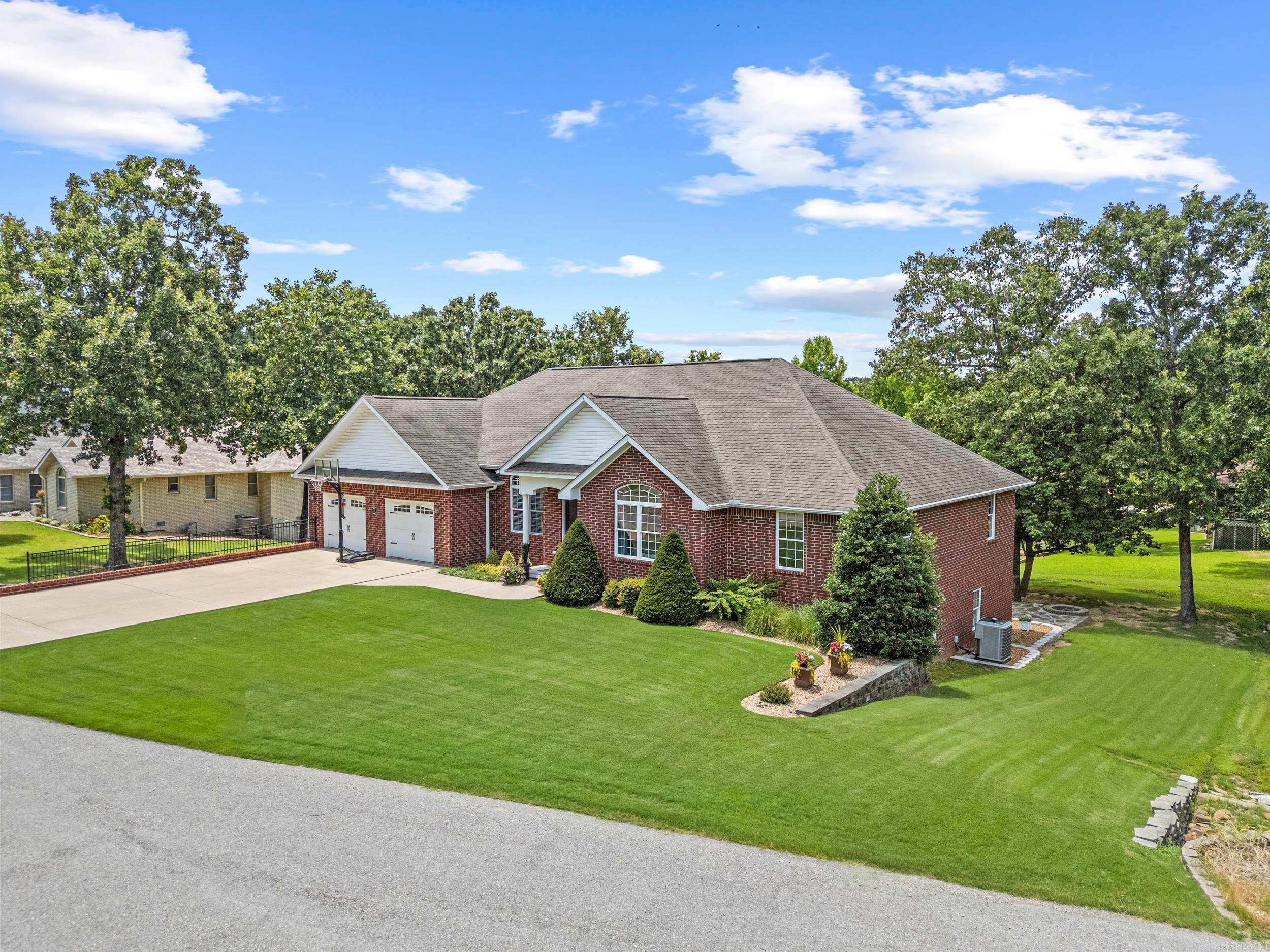 2027 Shadow Oak Drive Property Photo 44