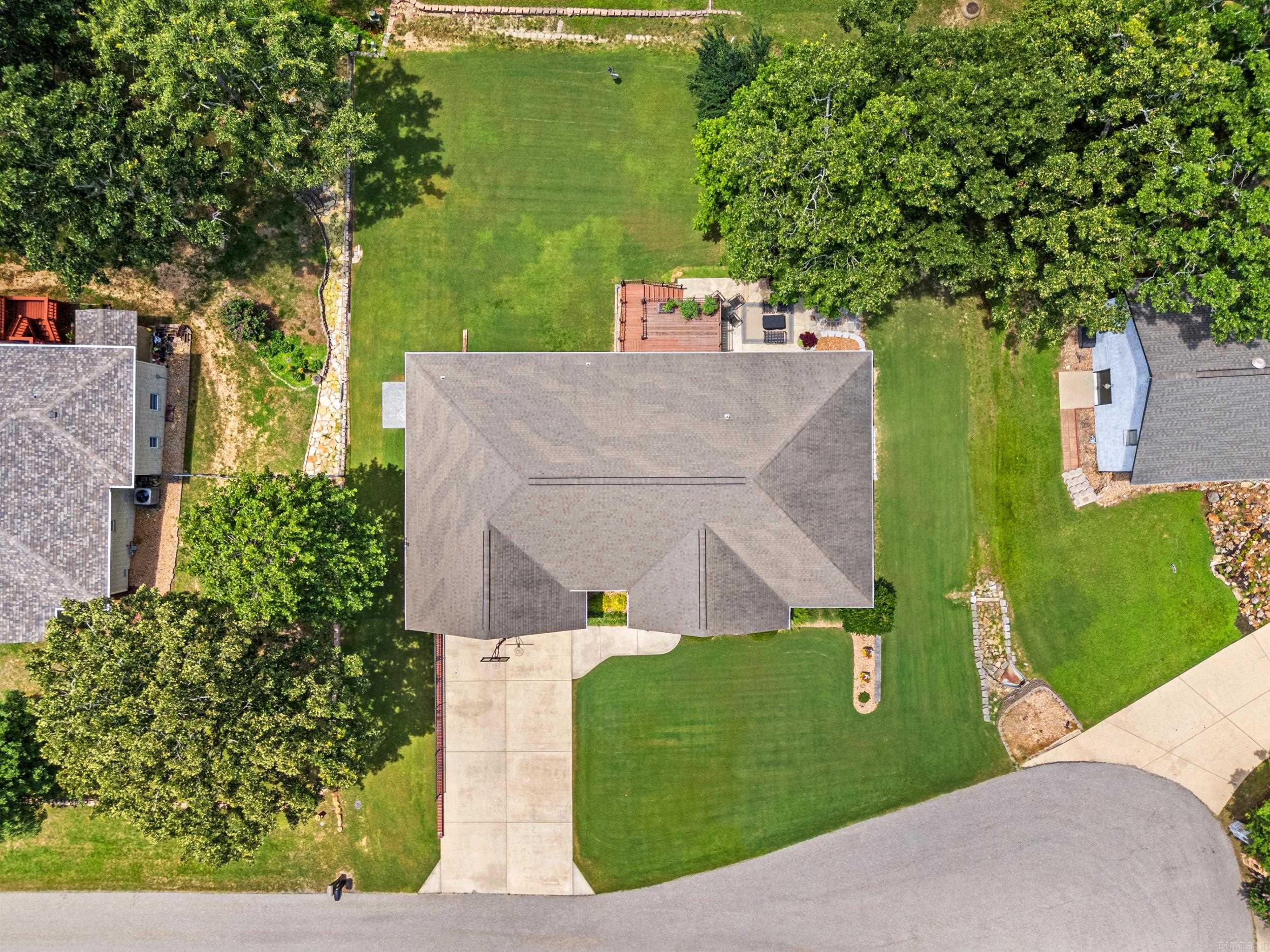 2027 Shadow Oak Drive Property Photo 46