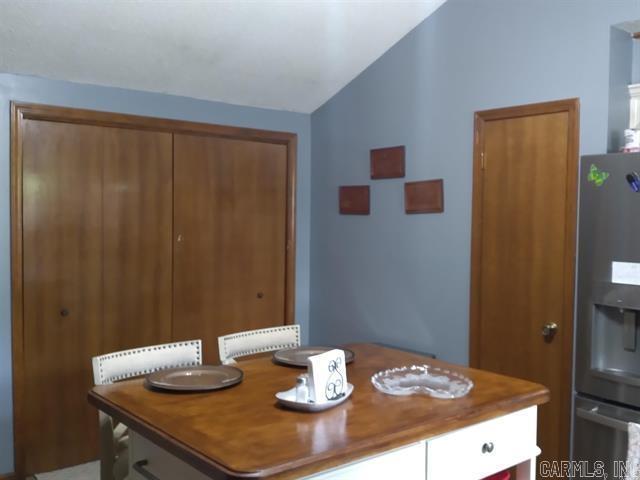 108 Dales Drive Property Photo 7