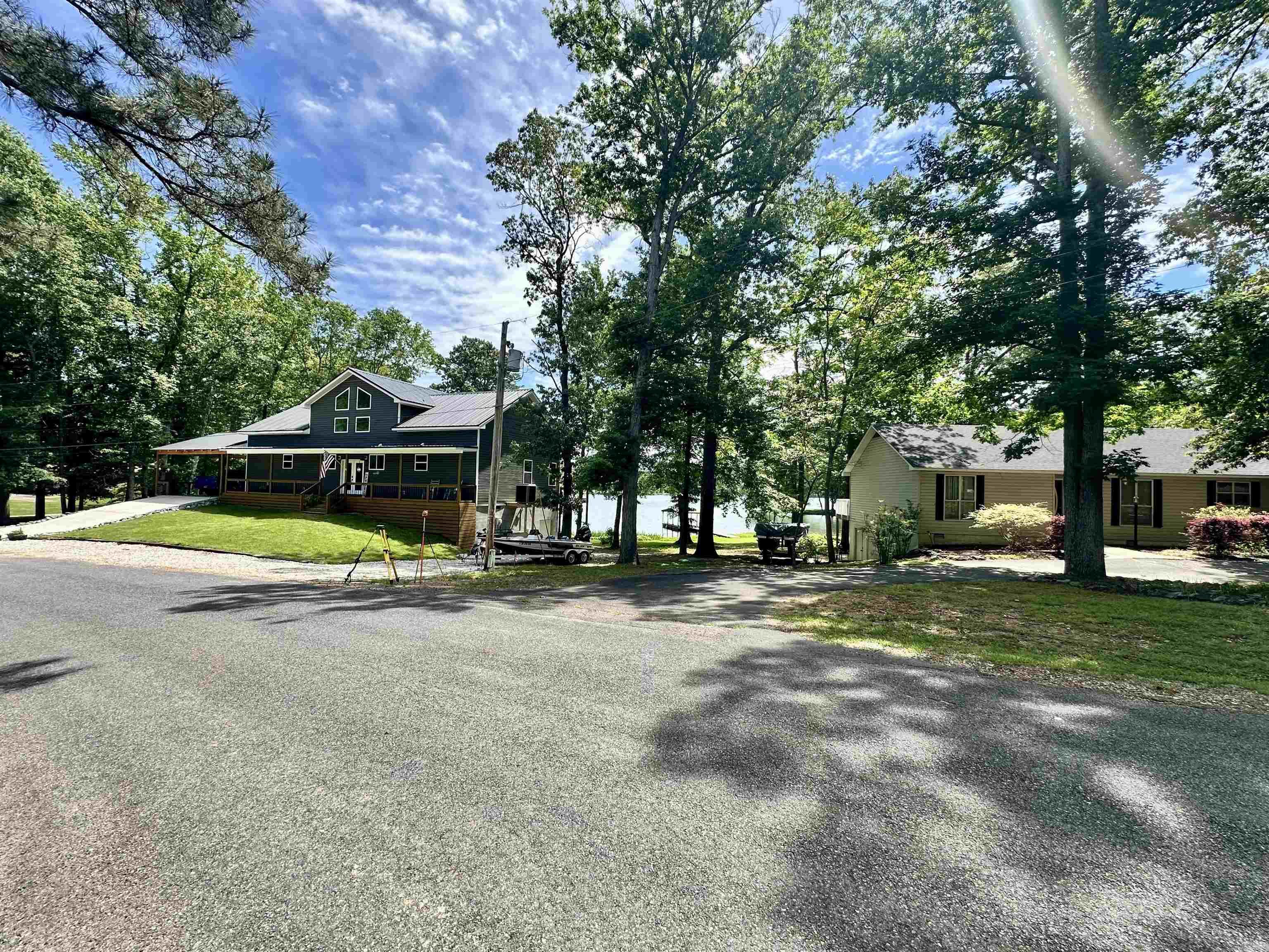 244 & 246 Scenic Drive Property Photo 6